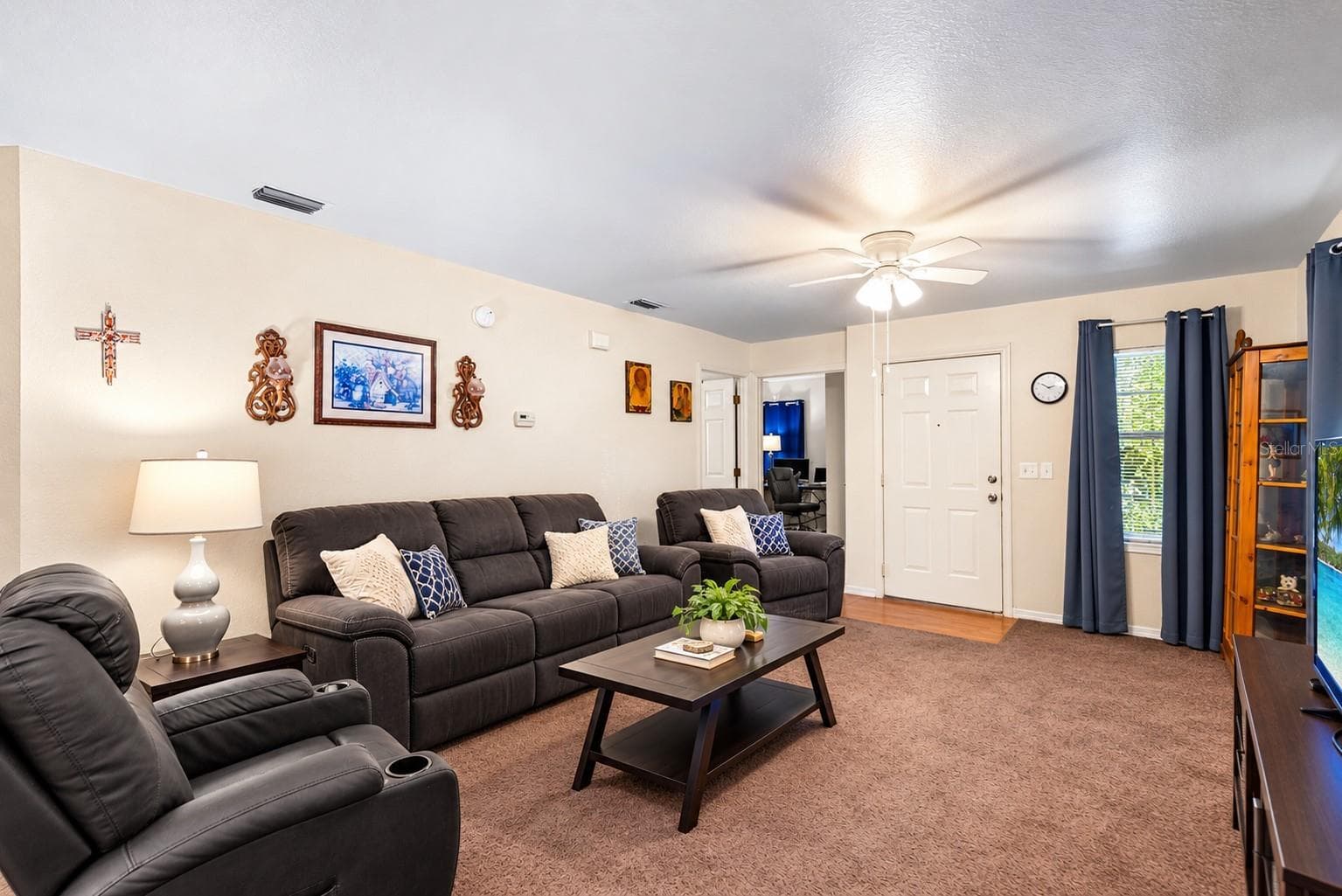 LIVING ROOM 12.9X19.3 - 1703 OAKLAND RD W, LAKELAND