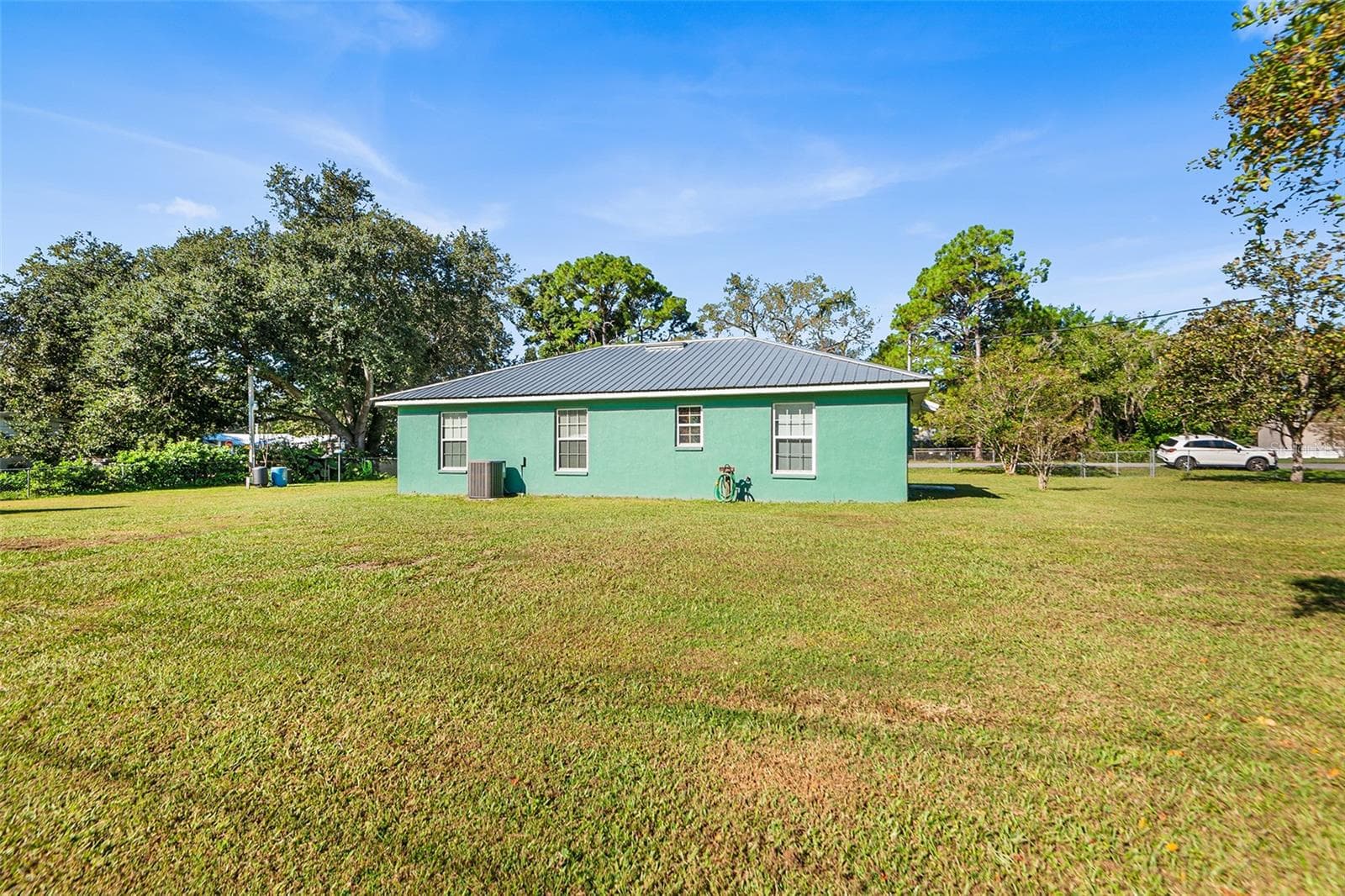 BACKYARD VIEW 0.43 CLEARED ACRES FULLY FENCED - 1703 OAKLAND RD W, LAKELAND