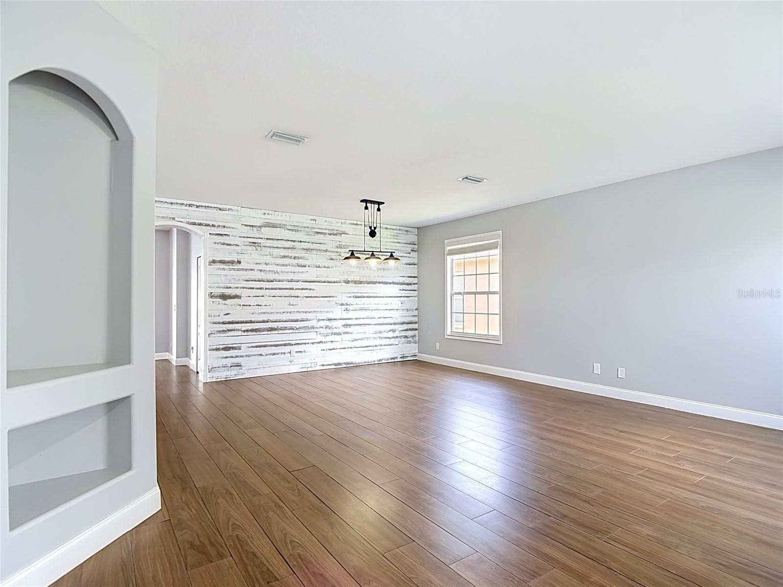 Living Room - Dining Room - 18316 CYPRESS HAVEN DR, TAMPA