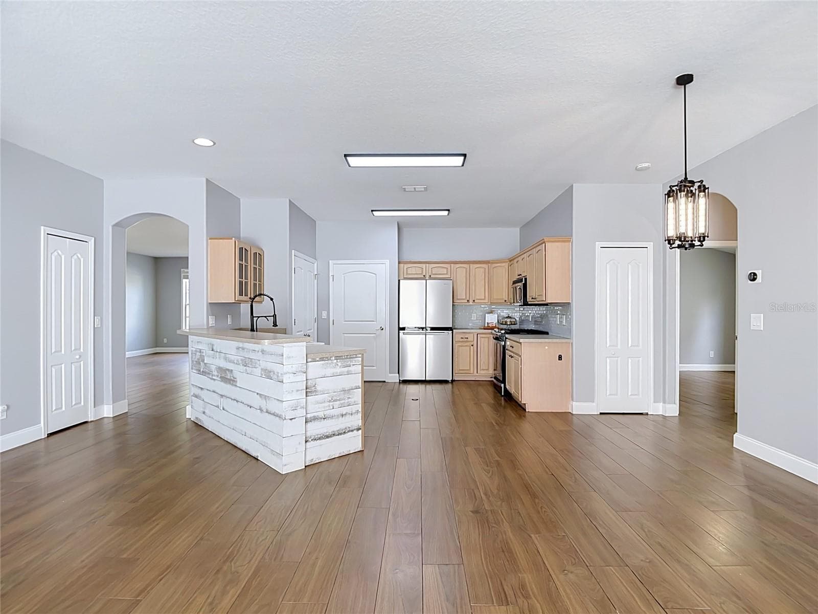 Casual Eating Space - Kitchen - 18316 CYPRESS HAVEN DR, TAMPA