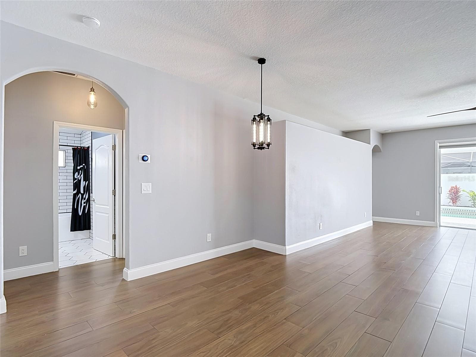 Casual Eating - Family Room - 18316 CYPRESS HAVEN DR, TAMPA