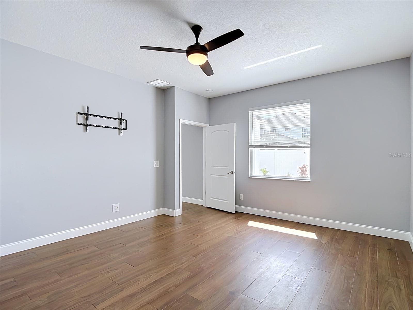 Primary Suite Bedroom - 18316 CYPRESS HAVEN DR, TAMPA