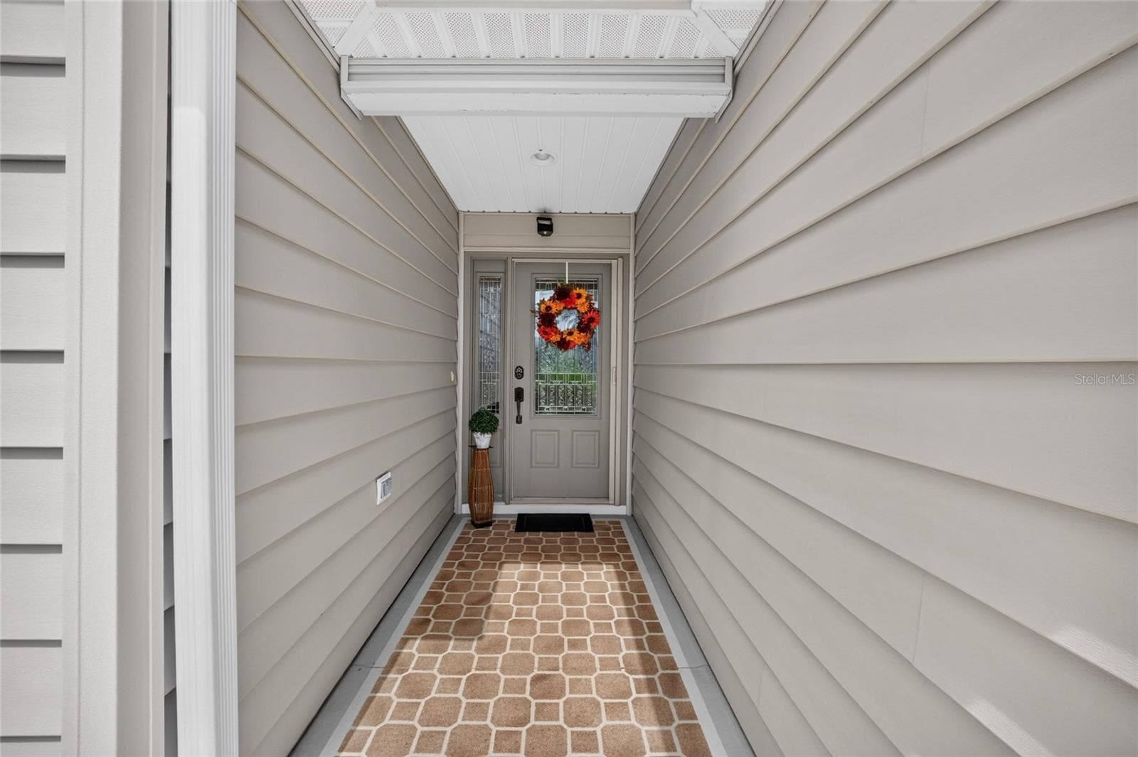 Single Family Residence at 1648 PENNECAMP DR, THE VILLAGES, photo 4 of 52