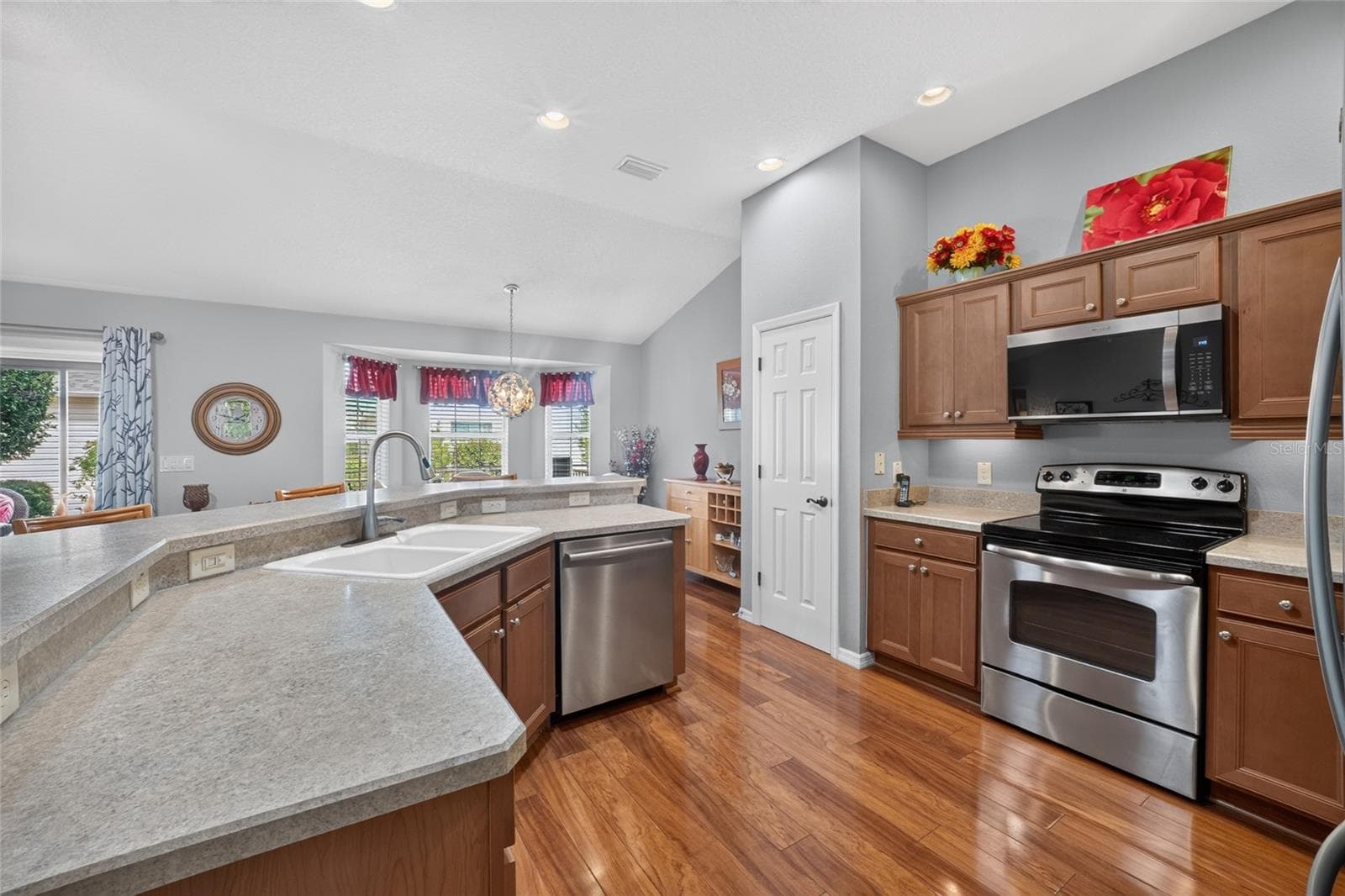 Single Family Residence at 1648 PENNECAMP DR, THE VILLAGES, photo 19 of 52