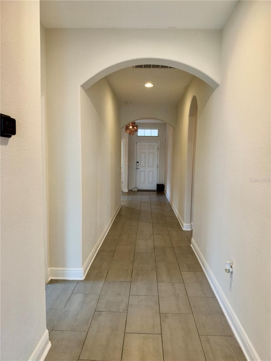 Single Family Residence at 16130 WIND VIEW LN, WINTER GARDEN, photo 9 of 45