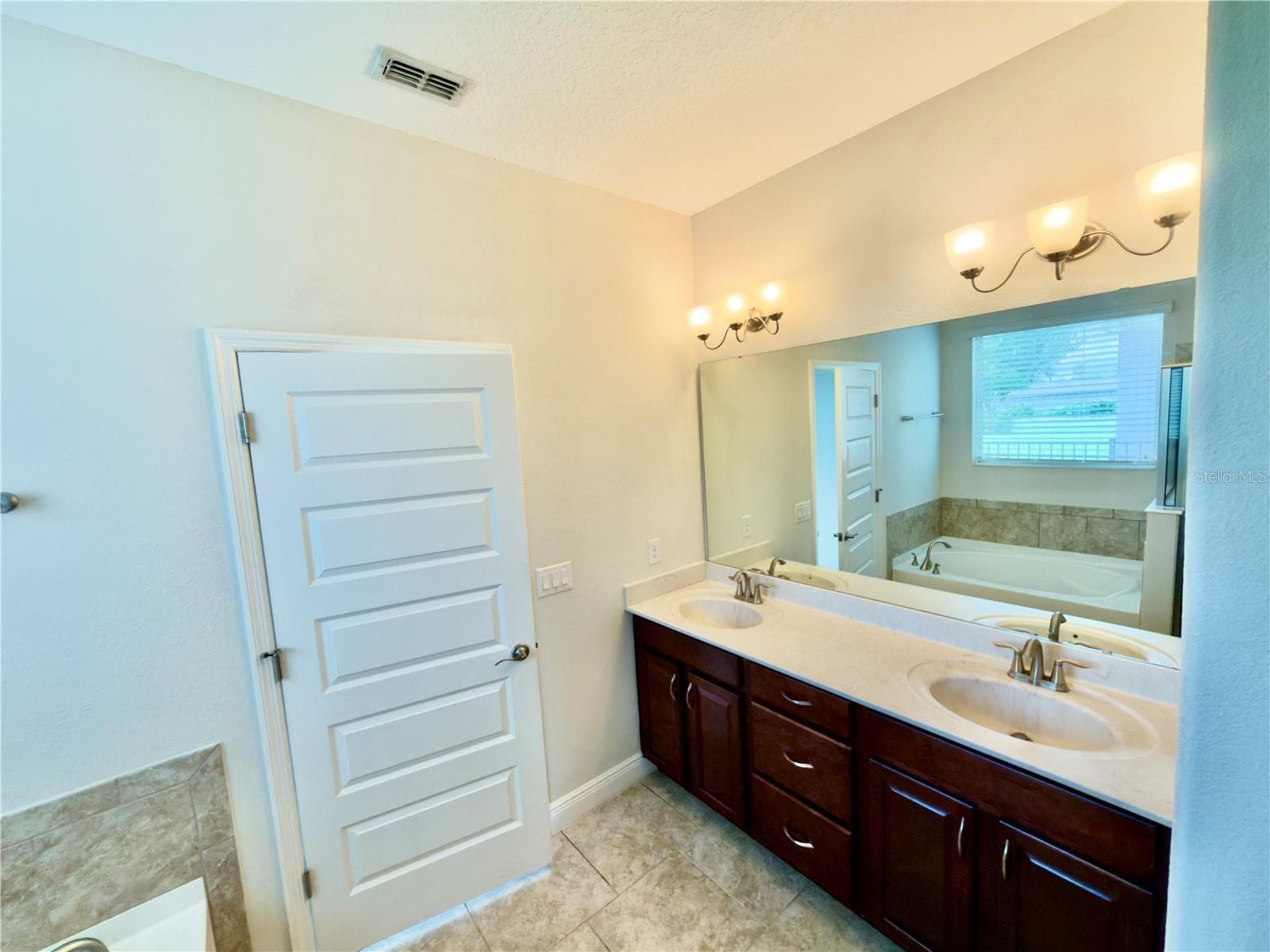 Single Family Residence at 16130 WIND VIEW LN, WINTER GARDEN, photo 36 of 45