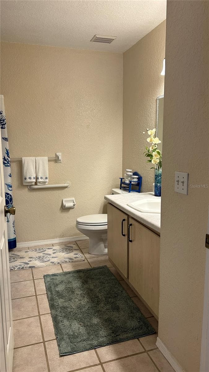 Condominium at 14037 FAIRWAY ISLAND DR #218, ORLANDO, photo 14 of 23