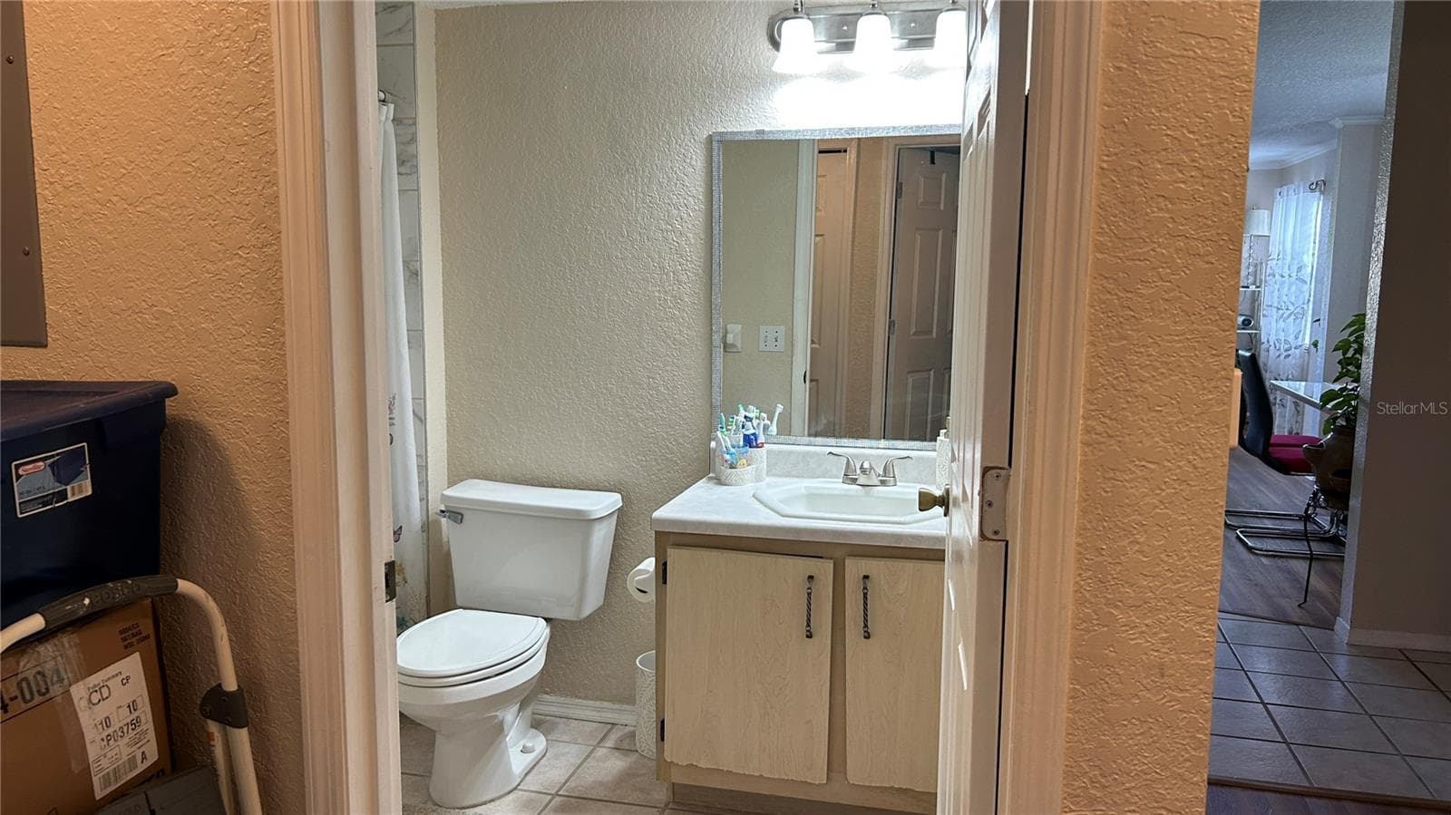 Condominium at 14037 FAIRWAY ISLAND DR #218, ORLANDO, photo 16 of 23