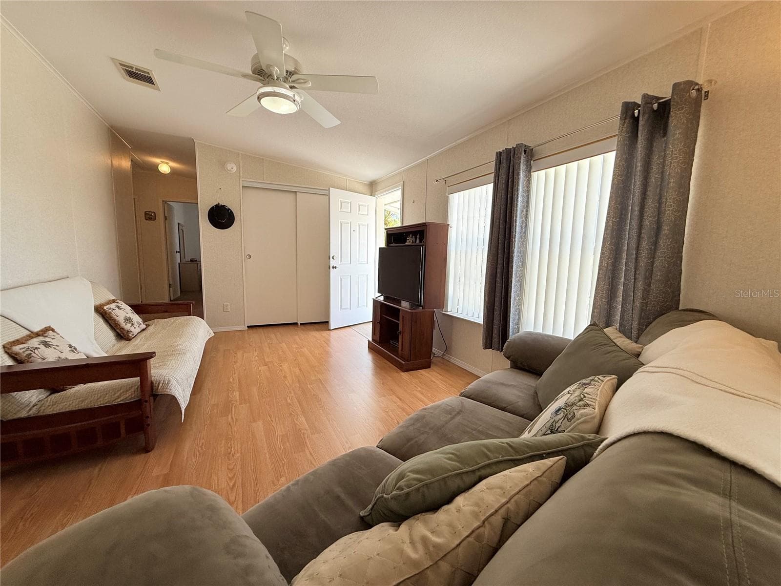 Manufactured Home at 2050 CHAMPION ST, SARASOTA, photo 6 of 65