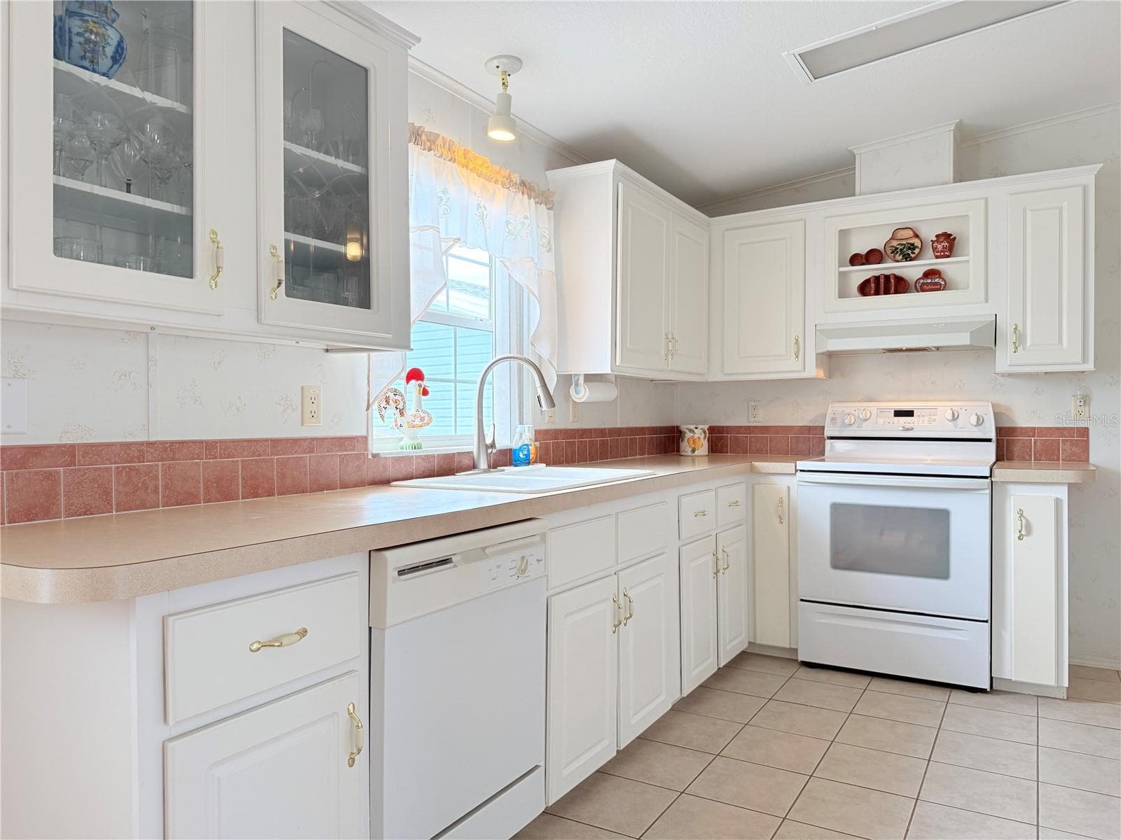 Manufactured Home at 2050 CHAMPION ST, SARASOTA, photo 19 of 65