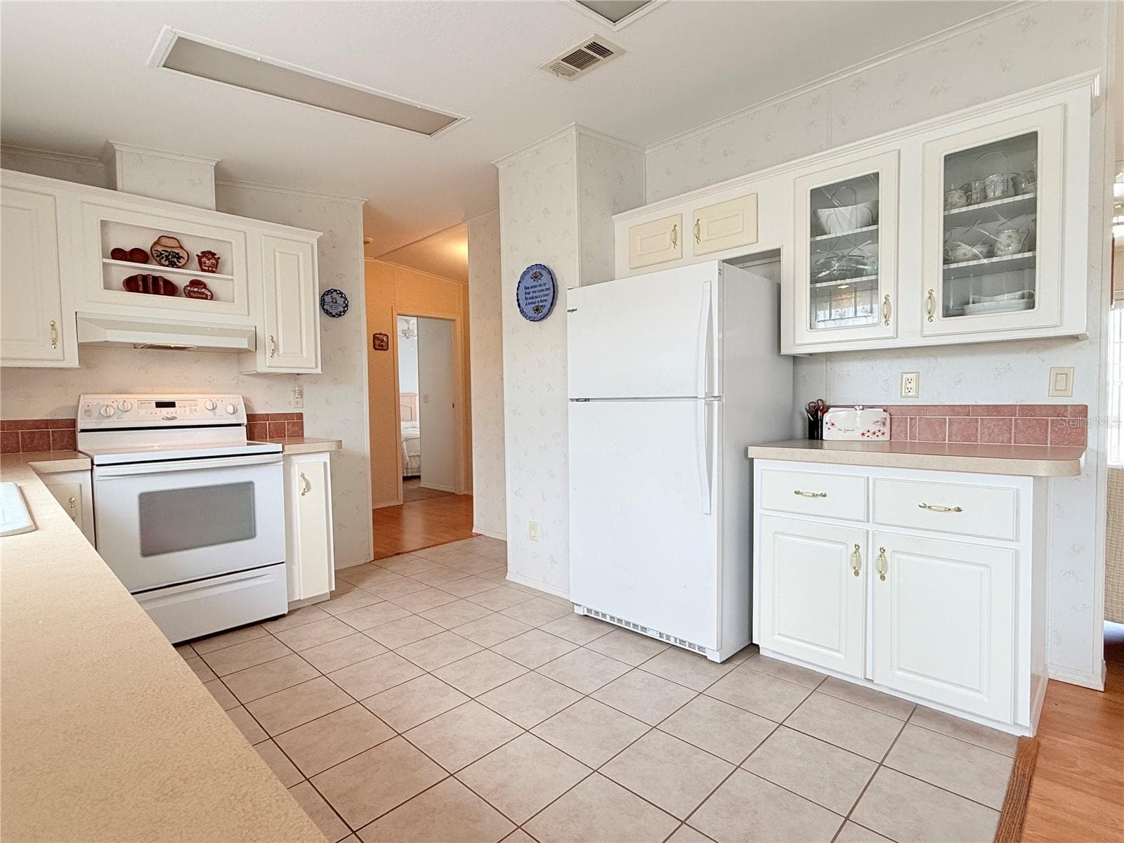 Manufactured Home at 2050 CHAMPION ST, SARASOTA, photo 20 of 65