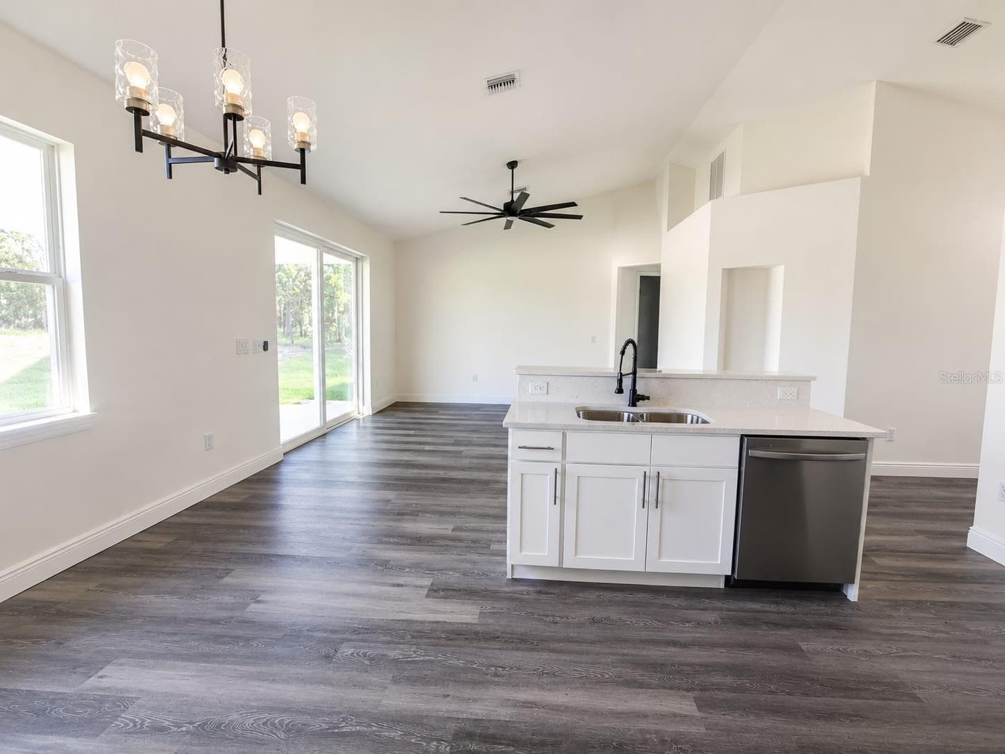 Single Family Residence at 9483 SW 121ST TER, DUNNELLON, photo 10 of 37
