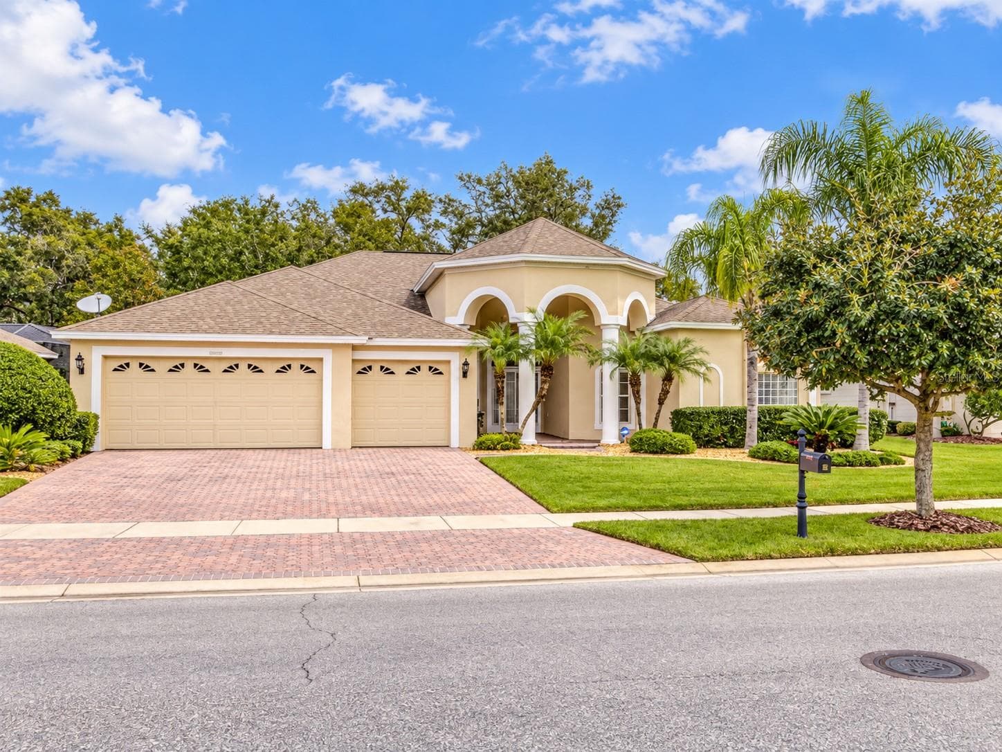 17353 EMERALD CHASE DR