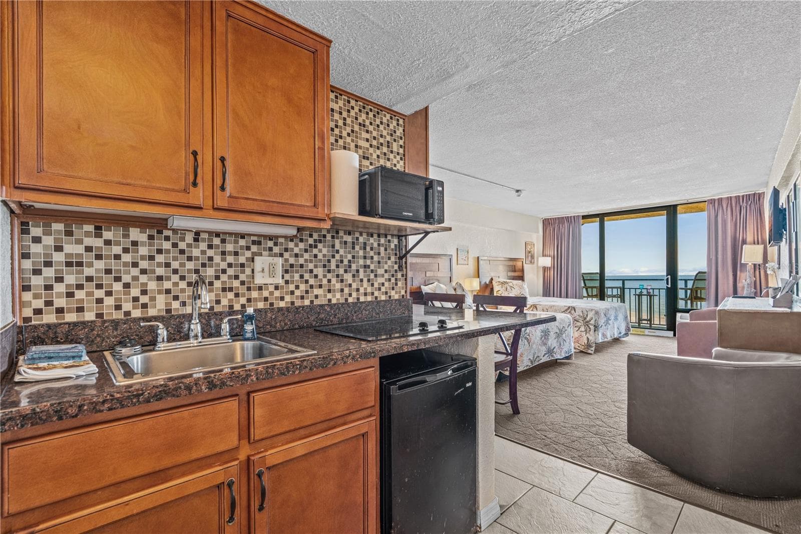 Condo - Hotel at 2301 S ATLANTIC AVE #526, DAYTONA BEACH SHORES, photo 3 of 36