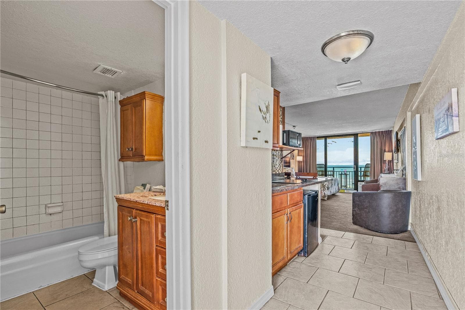 Condo - Hotel at 2301 S ATLANTIC AVE #526, DAYTONA BEACH SHORES, photo 4 of 36