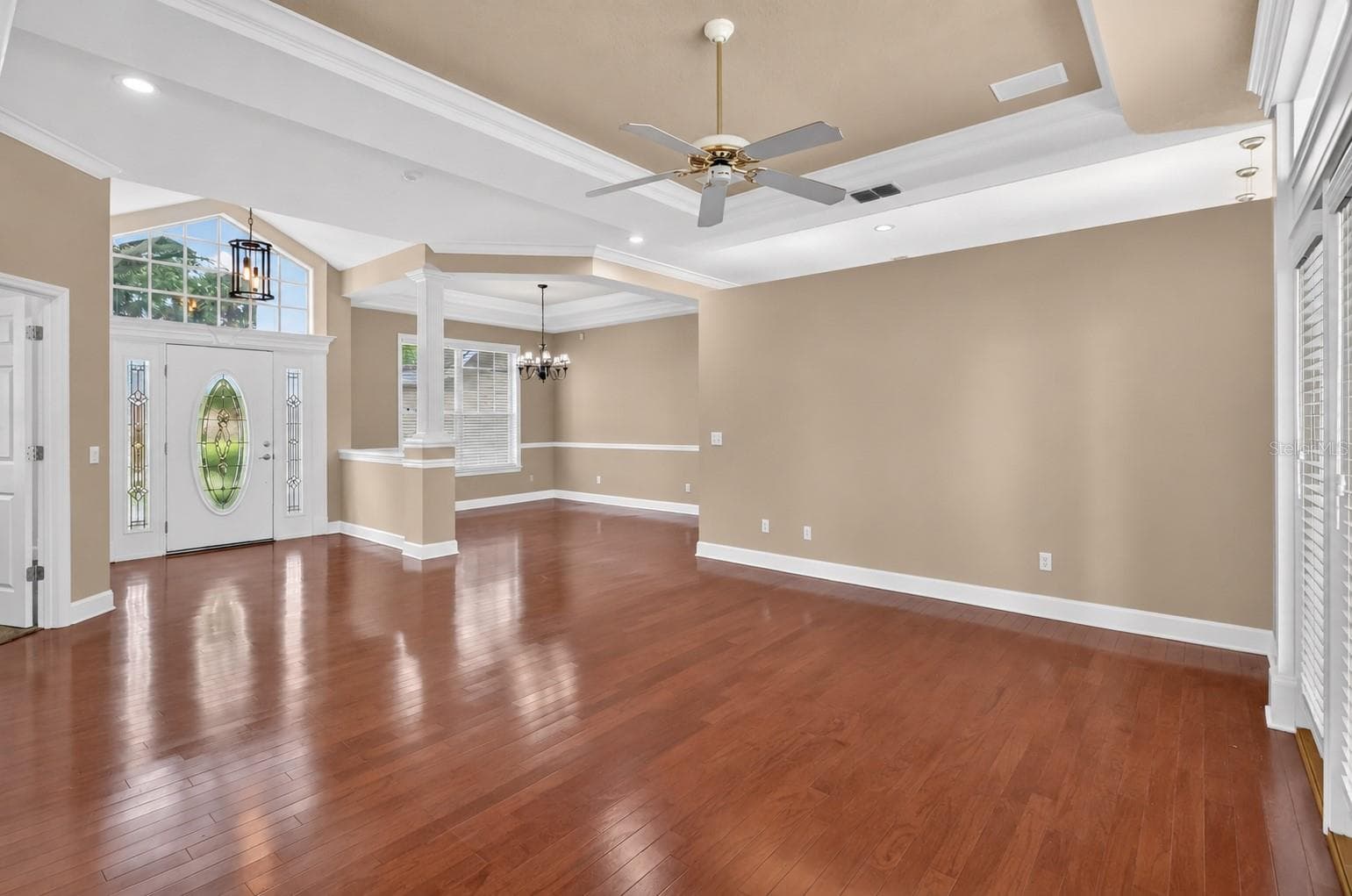 Family Room and Dining Room View - 734 HIGHLANDS PLACE BLVD, LAKELAND