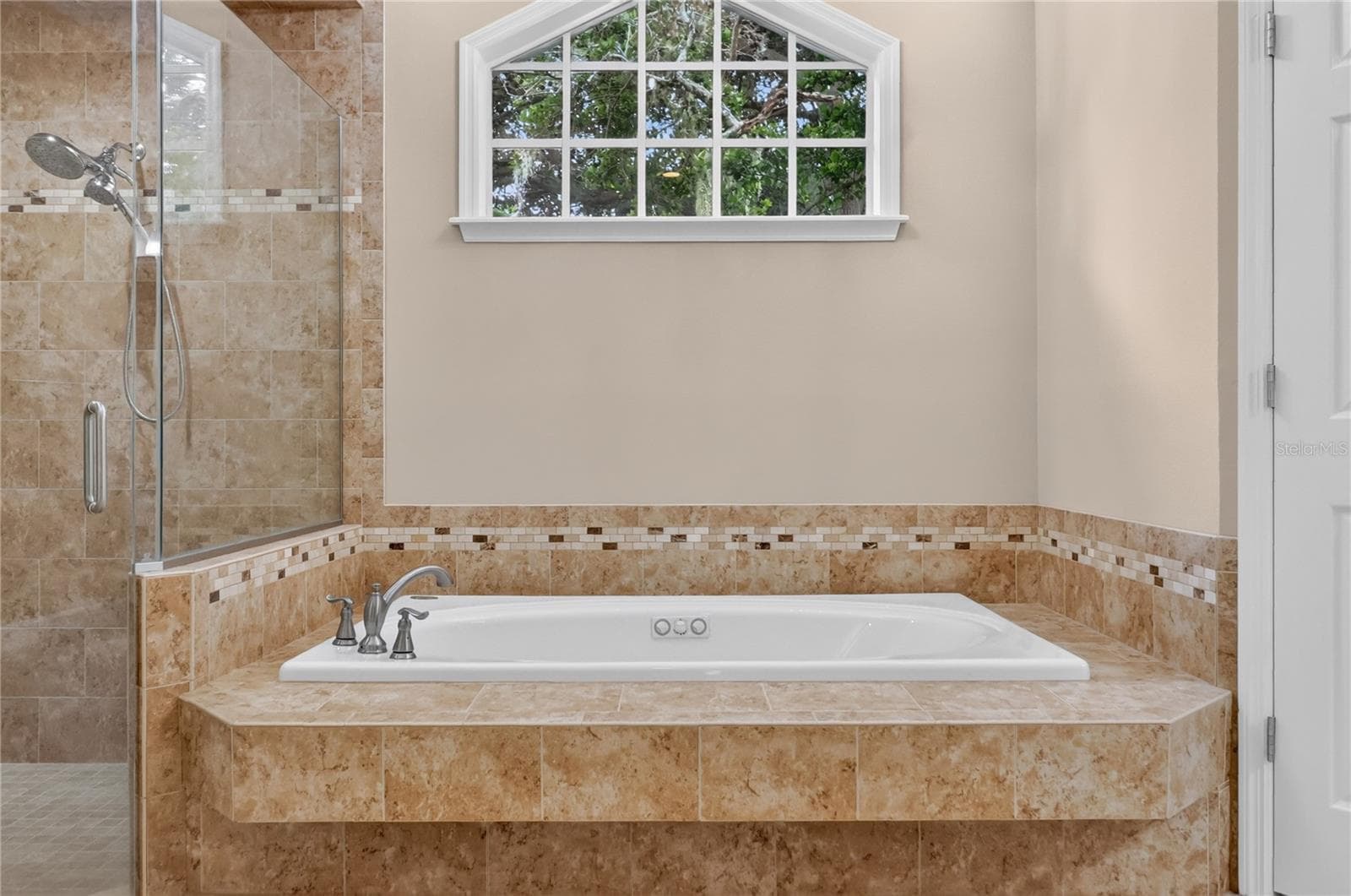 Jacuzzi Tub - 734 HIGHLANDS PLACE BLVD, LAKELAND