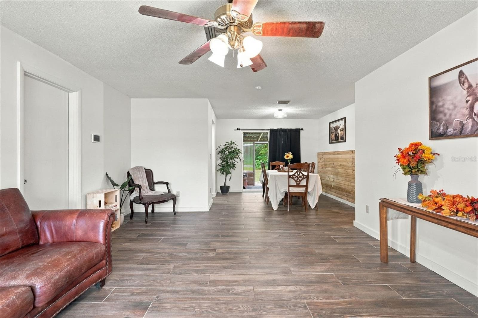 Single Family Residence at 1085 EAGLES NEST AVE, DELTONA, photo 3 of 33