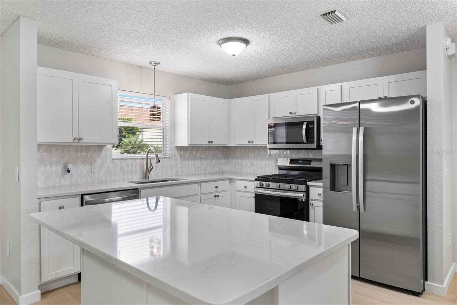 Renovated Kitchen - 9595 SE 171ST ARGYLL ST, THE VILLAGES