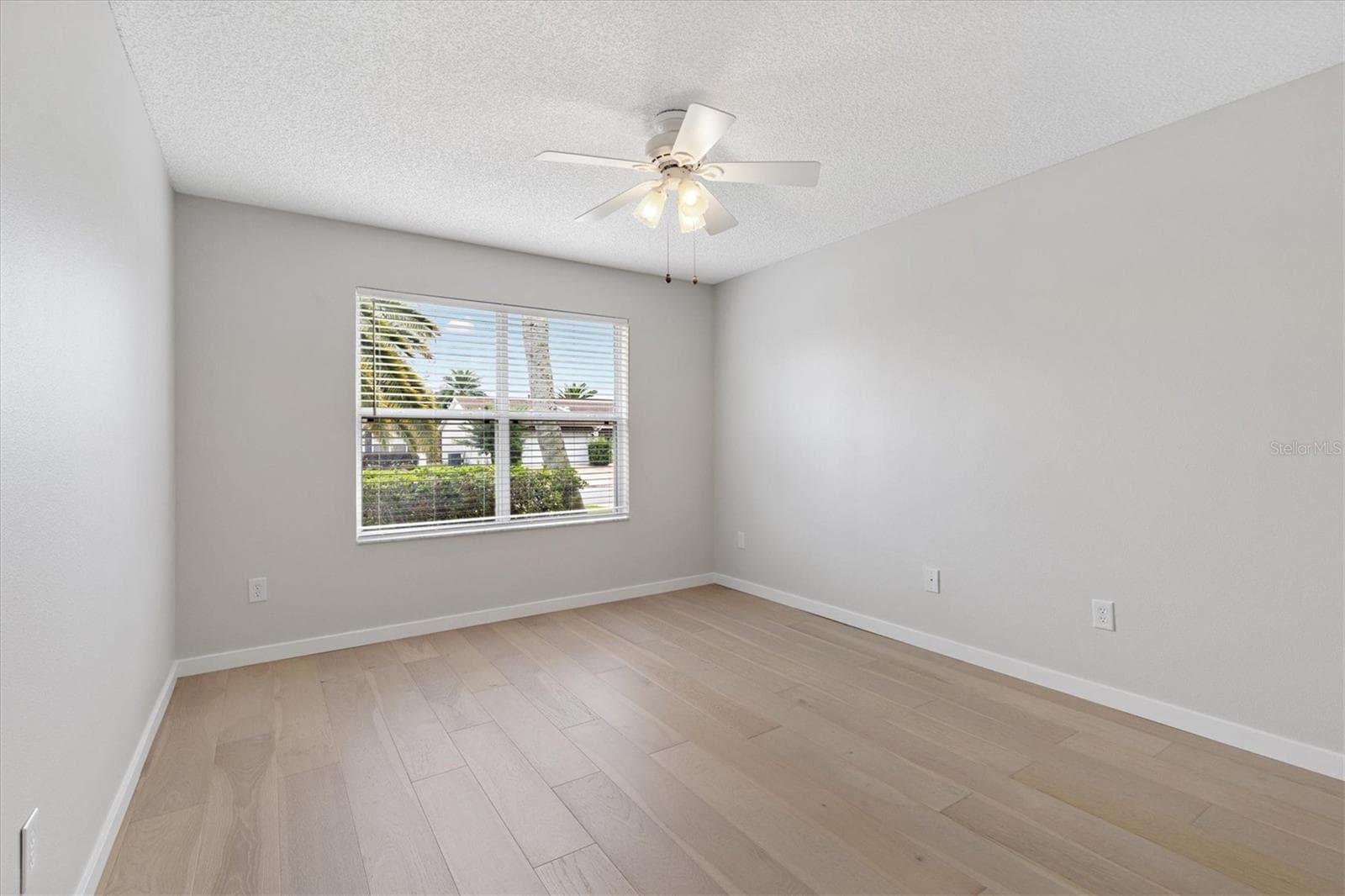 Front Bedroom on Guest Side of the Home. - 9595 SE 171ST ARGYLL ST, THE VILLAGES