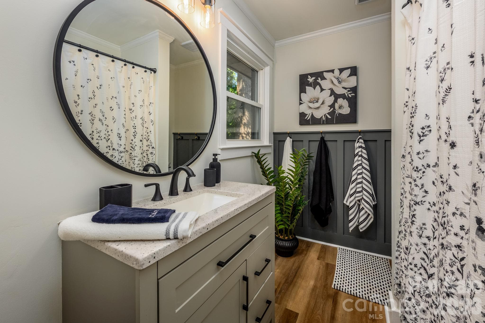 primary bath - 508 Berkshire Drive, Statesville