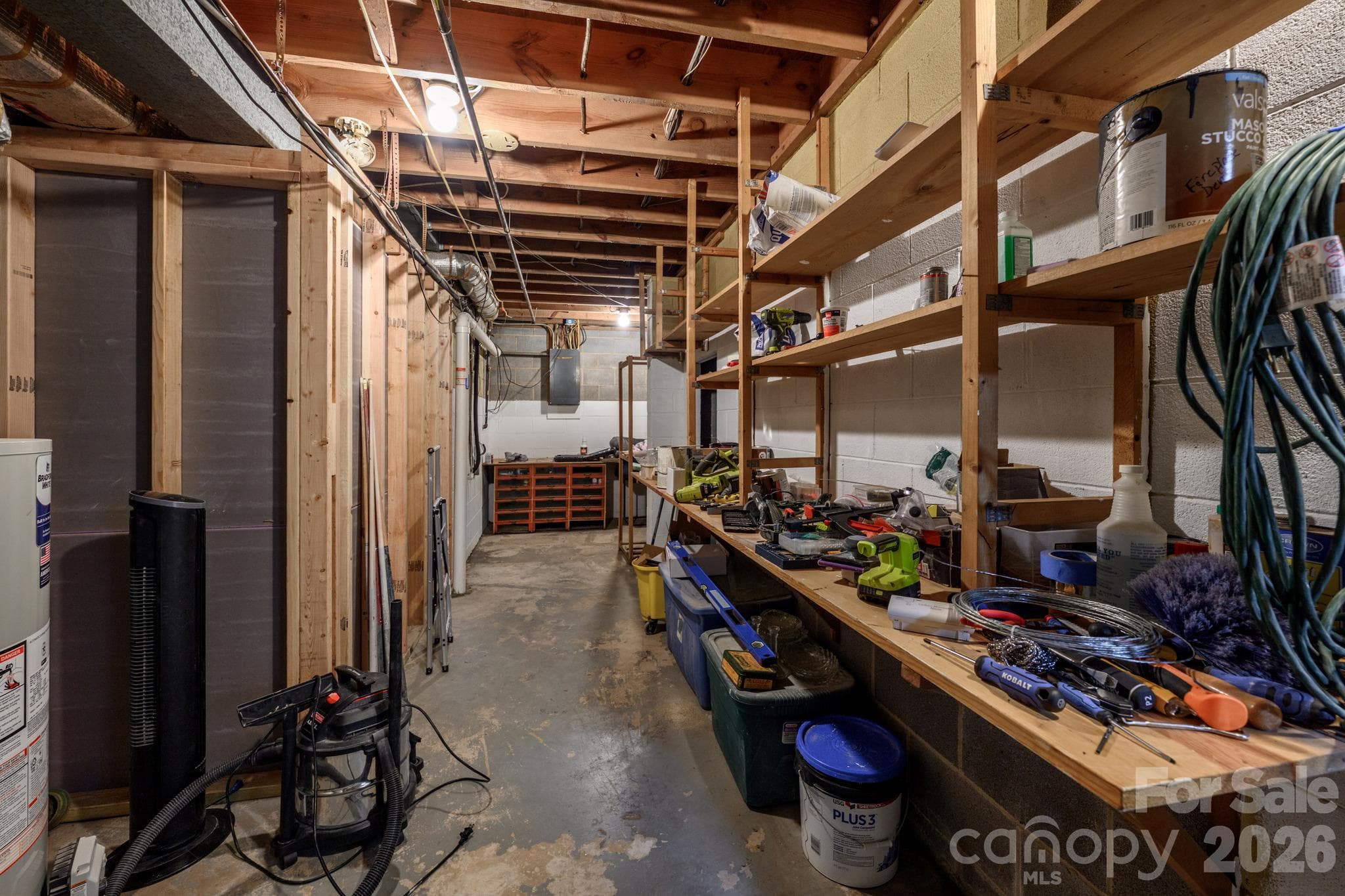 storage/workshop - 508 Berkshire Drive, Statesville