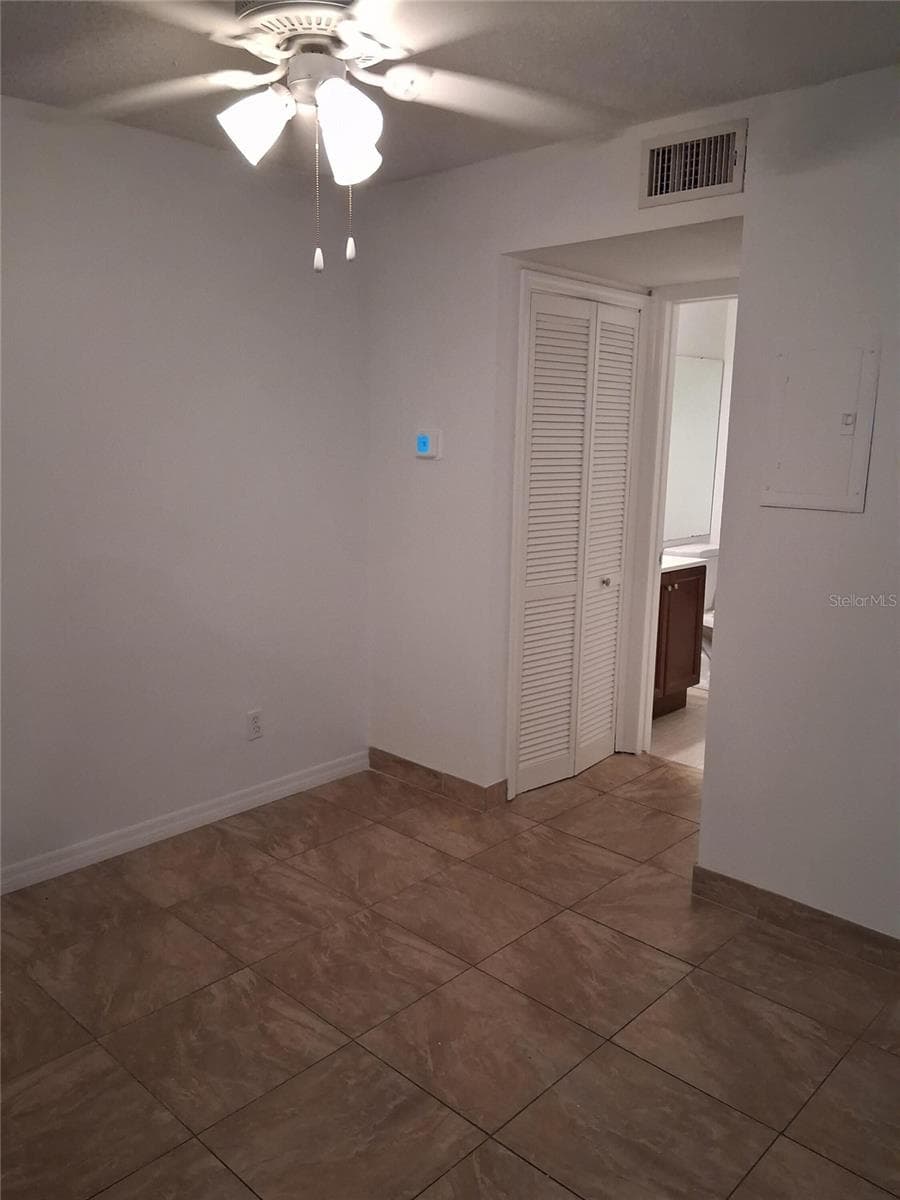 Condominium at 15301 W POND WOODS DR #303, TAMPA, photo 5 of 15