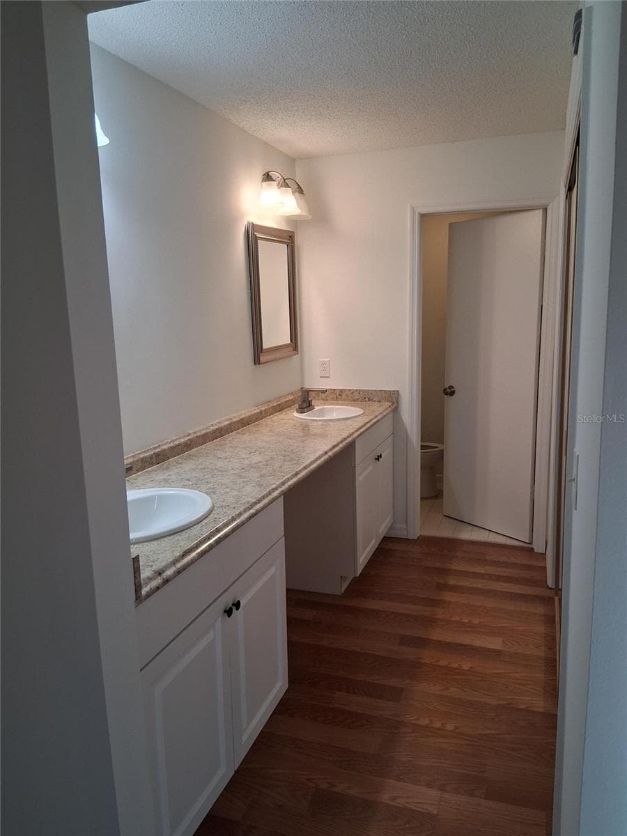 Condominium at 15301 W POND WOODS DR #303, TAMPA, photo 13 of 15