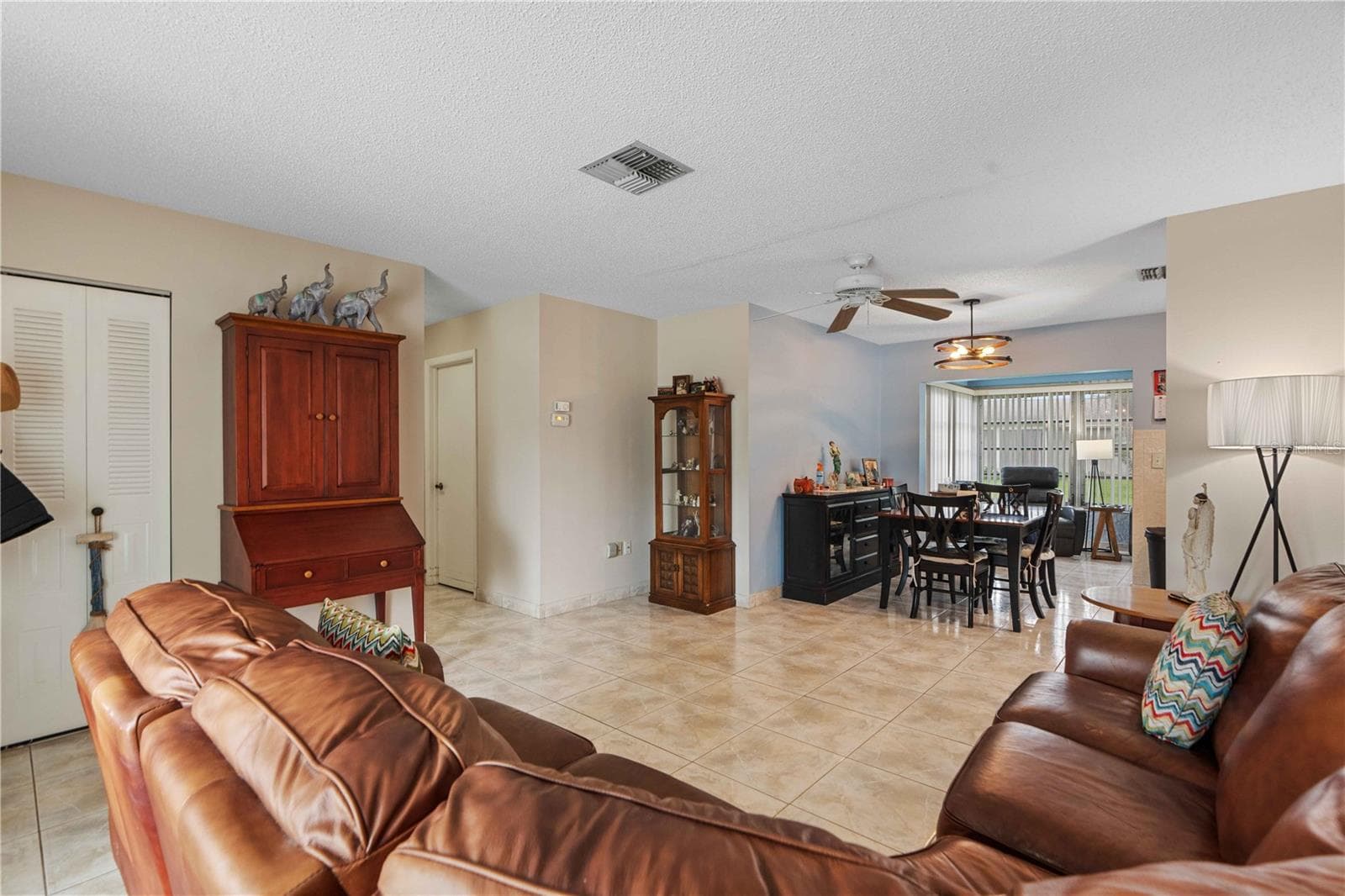 Single Family Residence at 8030 GLENEAGLE DR, PORT RICHEY, photo 4 of 26