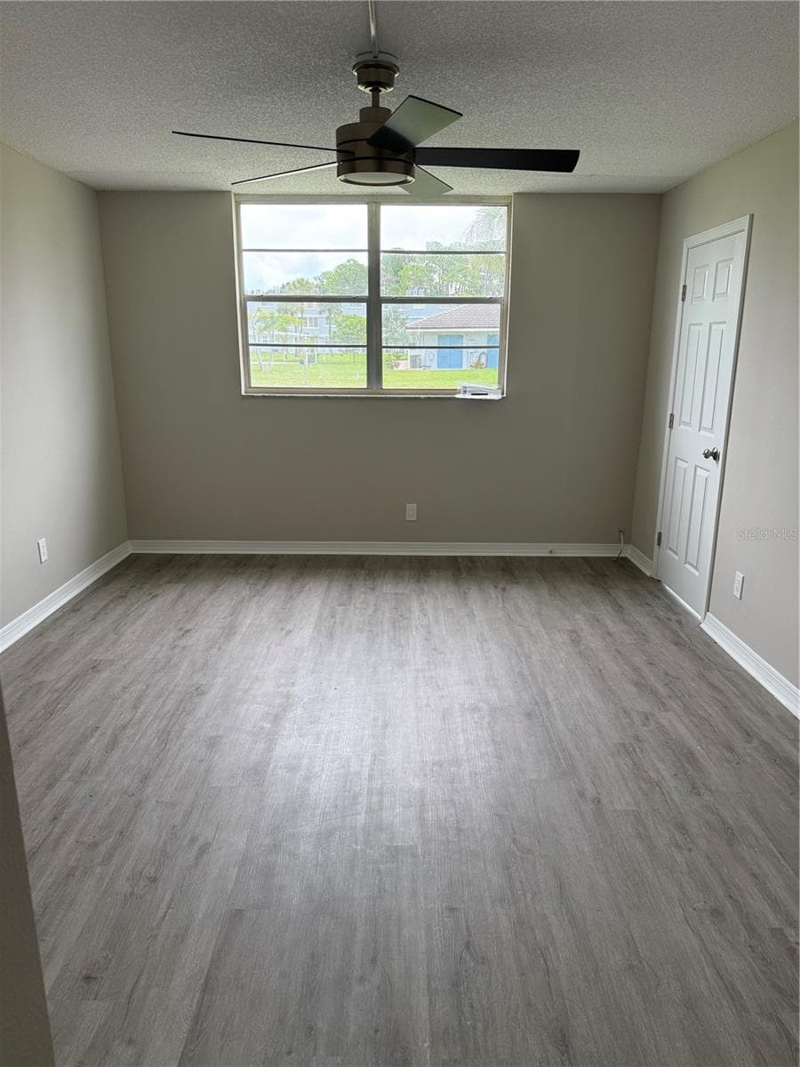 Condominium at 4715 BAY ST NE #119, ST PETERSBURG, photo 8 of 17