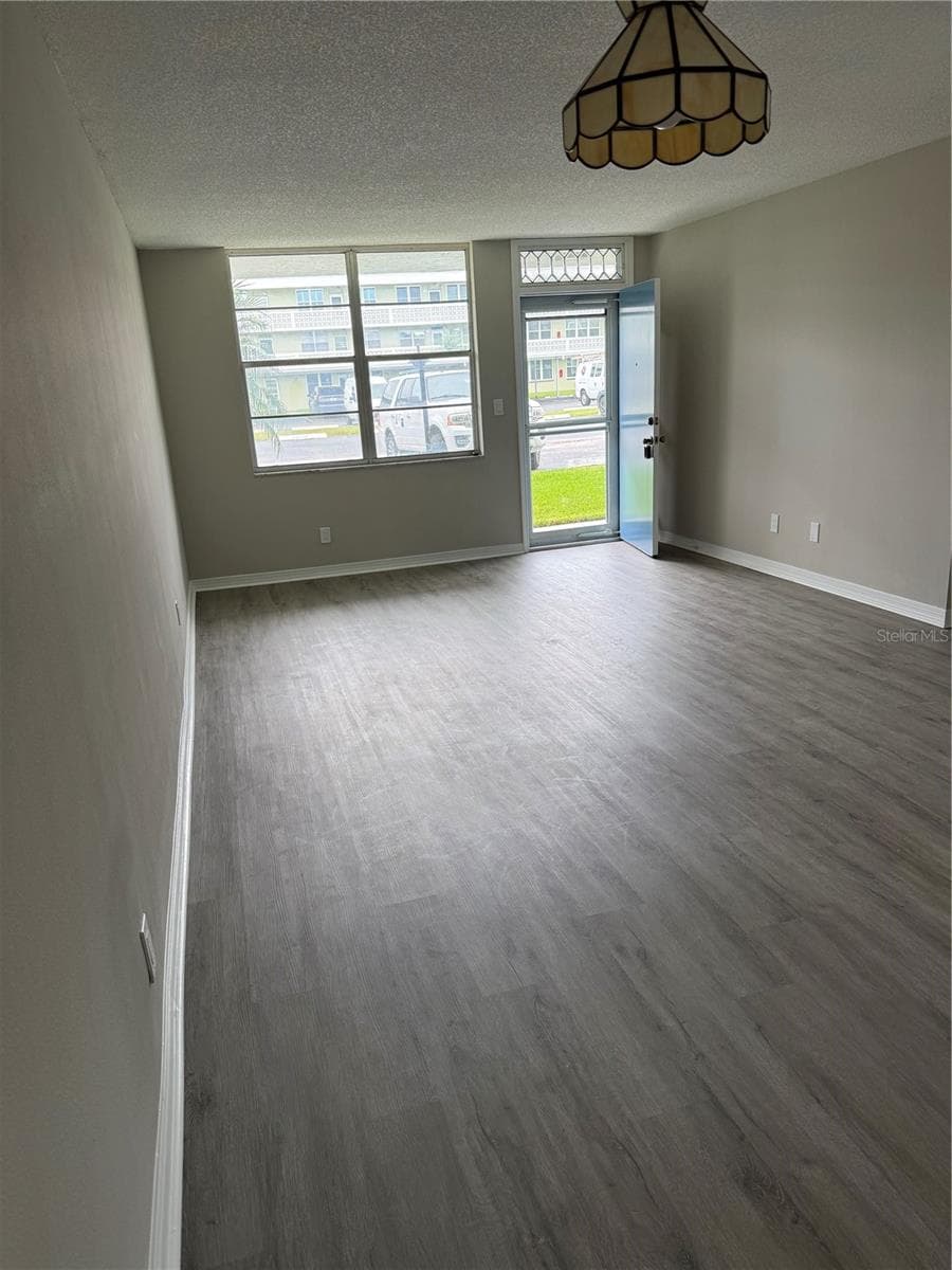 Condominium at 4715 BAY ST NE #119, ST PETERSBURG, photo 6 of 17