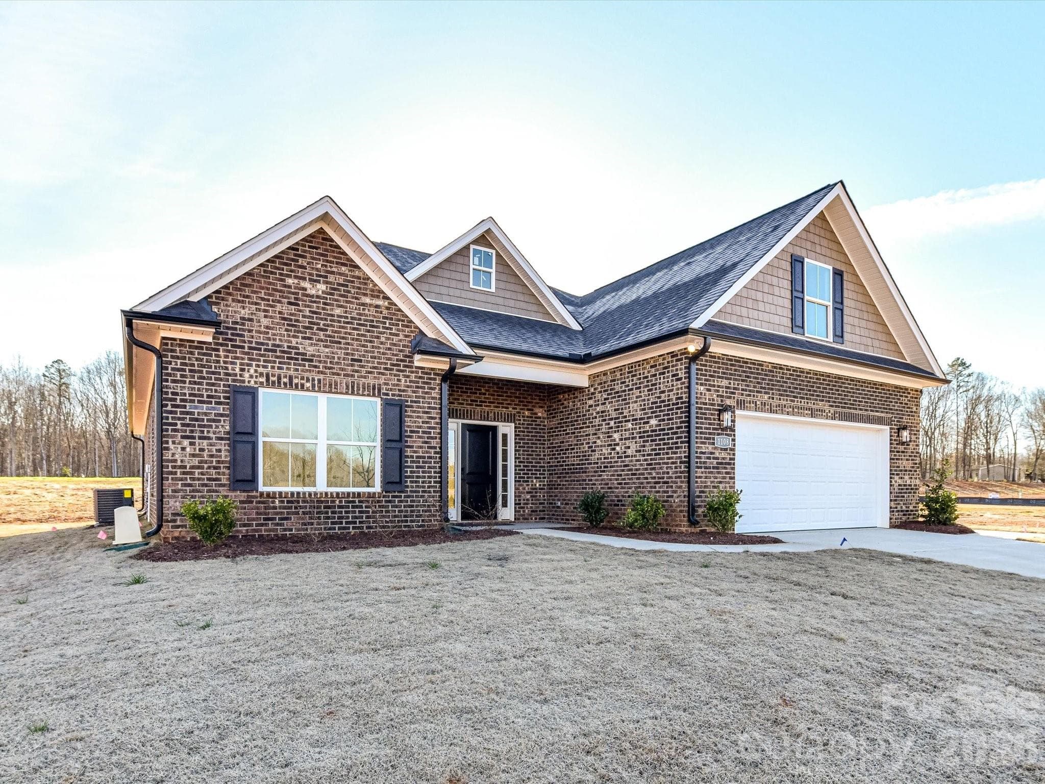 1259 Archer Loop Street