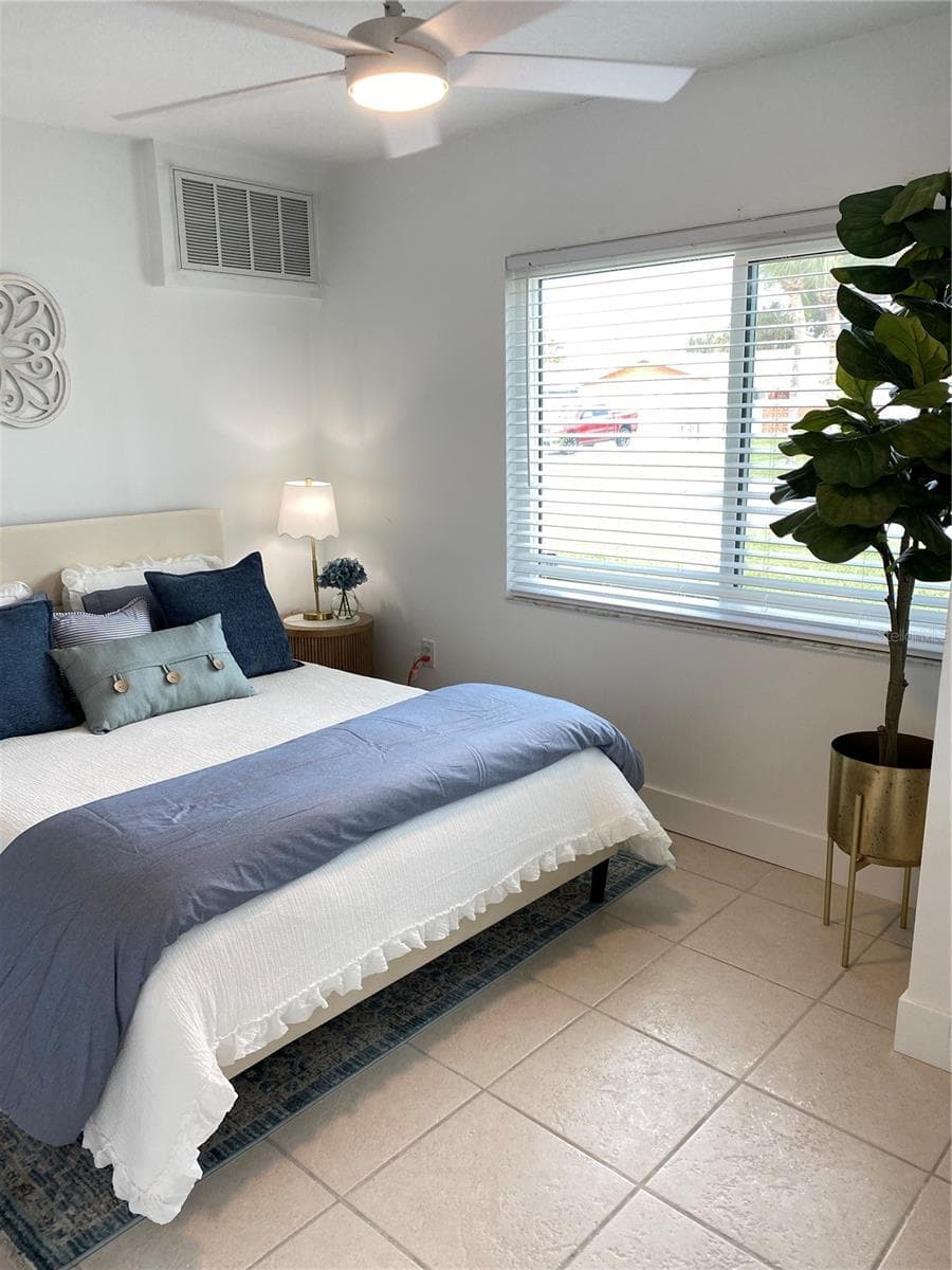 located off family room with views of the water and screened lanai - 5016 DORY DR, NEW PORT RICHEY