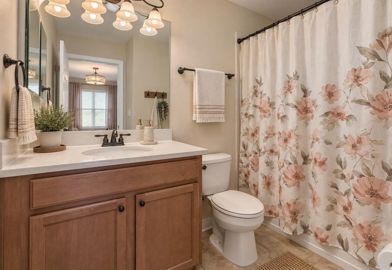 2ND BEDROOM SUITE BATHROOM - 740 CHACALL LOOP, MOUNT DORA