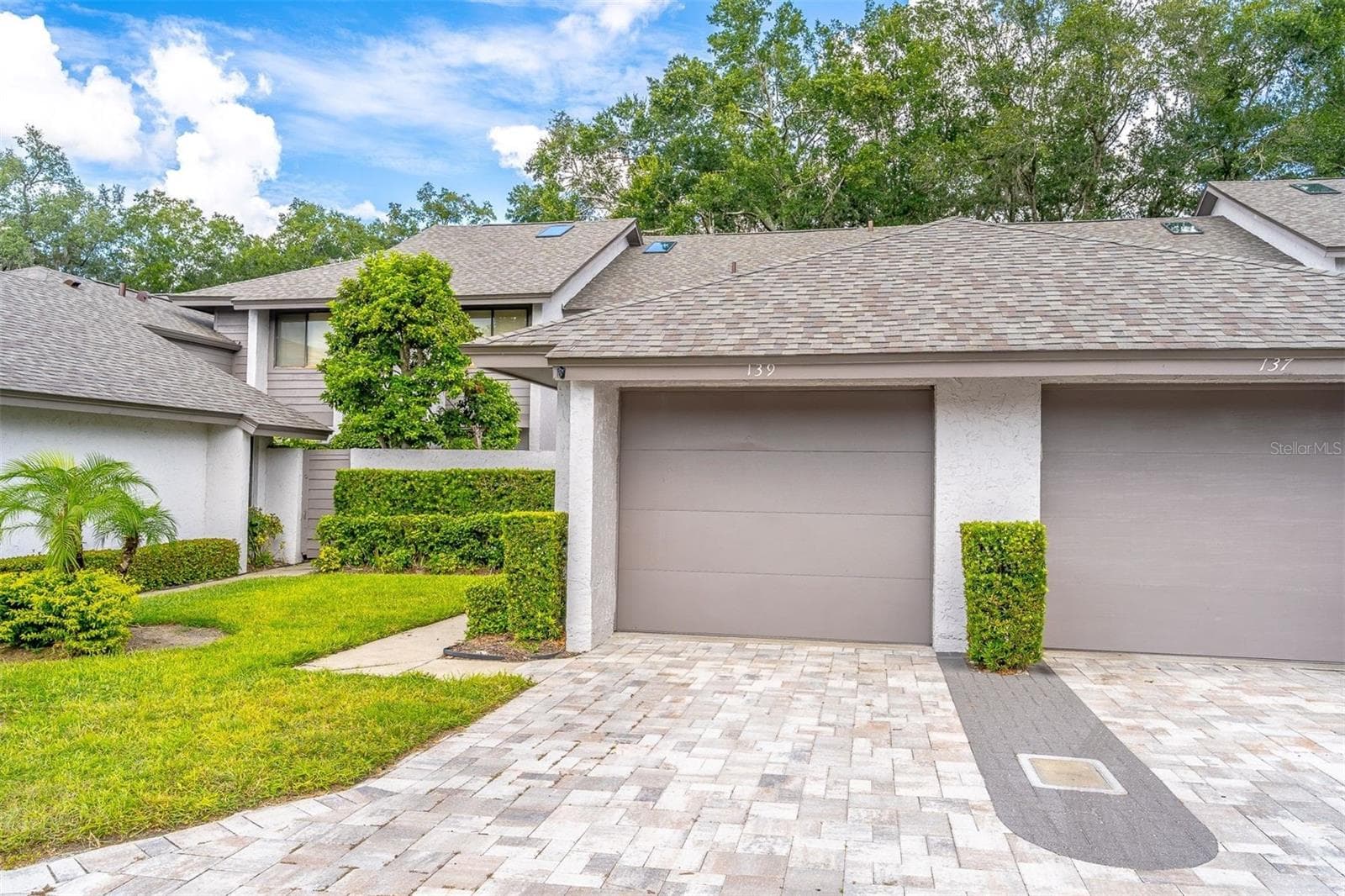 NEW PAVERS & 1 CAR-GARAGE & driveway parking - 139 OLIVE TREE CIR, ALTAMONTE SPRINGS