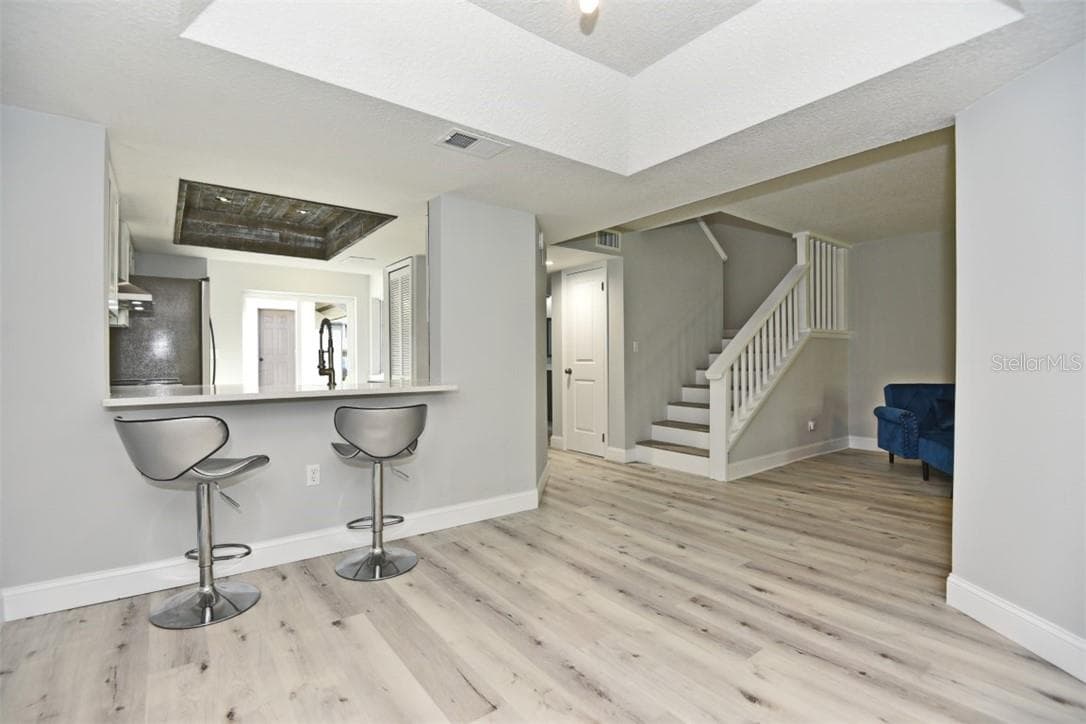 CONNECTED SPACES, EASY ENTERTAINING - 139 OLIVE TREE CIR, ALTAMONTE SPRINGS