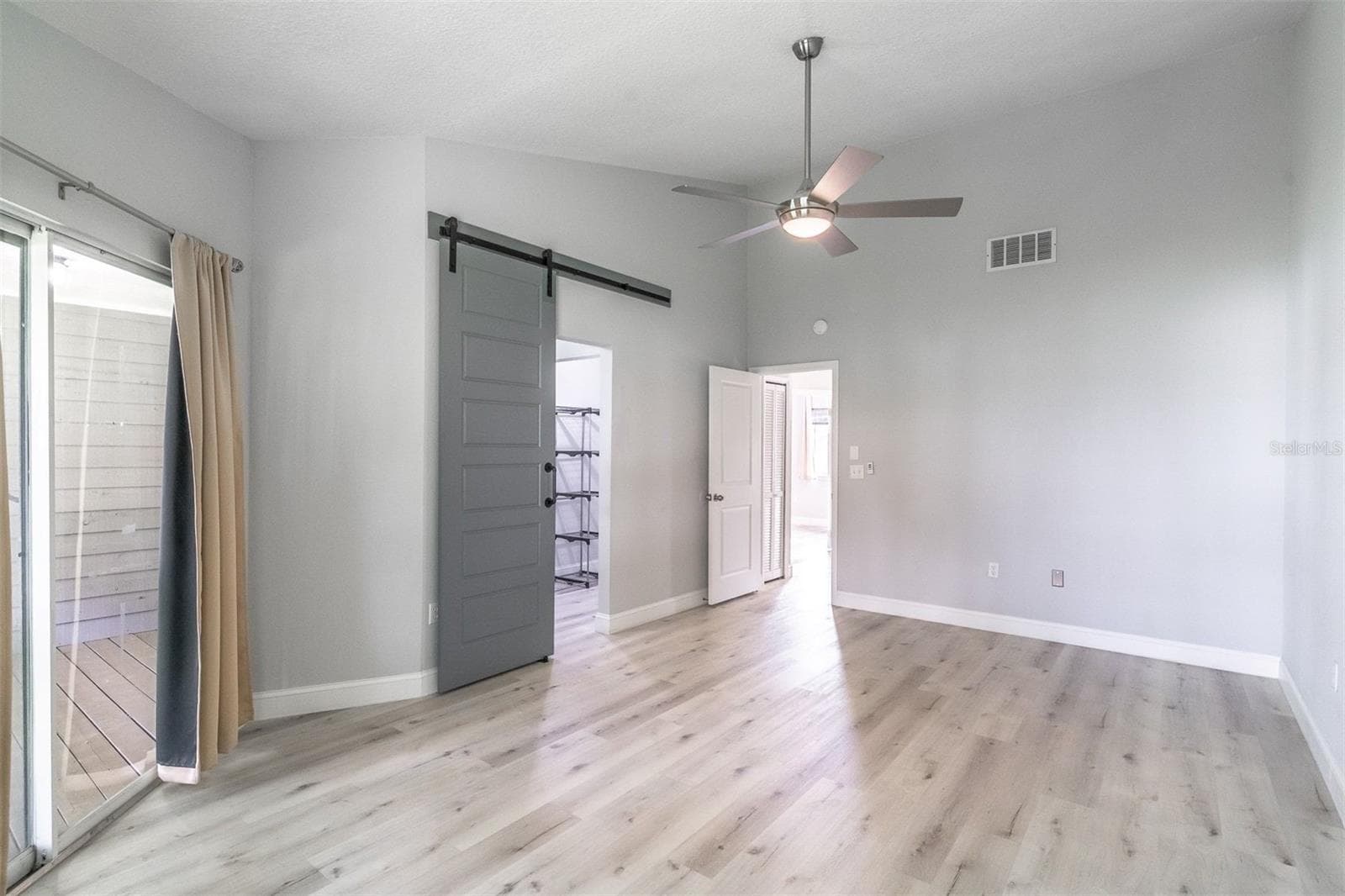 The primary suite brings the volume with vaulted ceilings and a layout designed for actual relaxation. - 139 OLIVE TREE CIR, ALTAMONTE SPRINGS