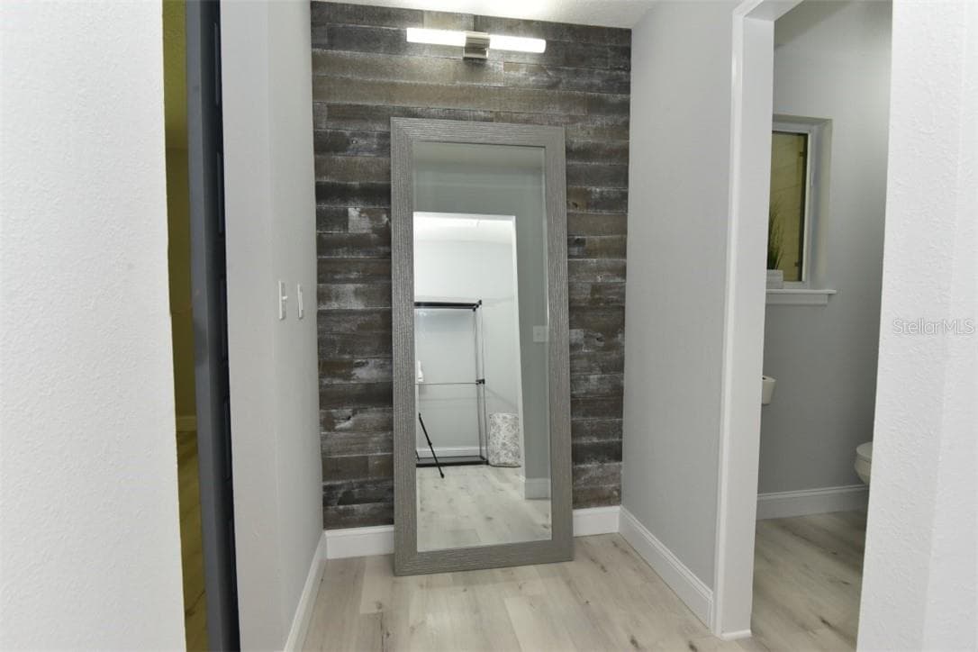 Dressing area for the modernista in you. - 139 OLIVE TREE CIR, ALTAMONTE SPRINGS