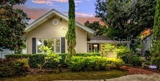 Evening Front - 918 W BRADDOCK ST, TAMPA