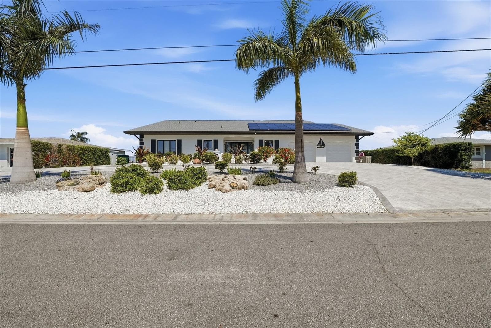 Single Family Residence at 5207 BAY STATE RD, PALMETTO, photo 2 of 71