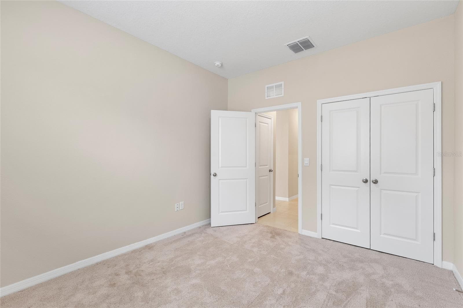 First Floor Guest Room / Office - 13071 BROOKSIDE MOSS DR, RIVERVIEW