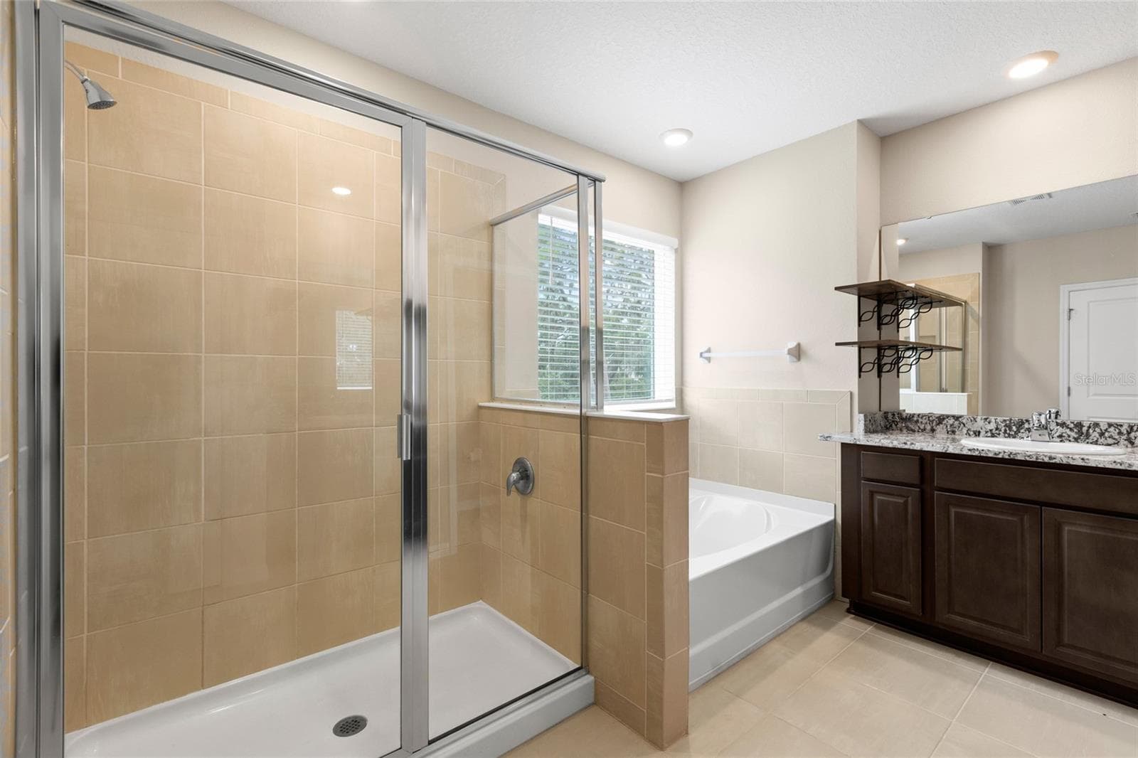 Single Family Residence at 13071 BROOKSIDE MOSS DR, RIVERVIEW, photo 44 of 87