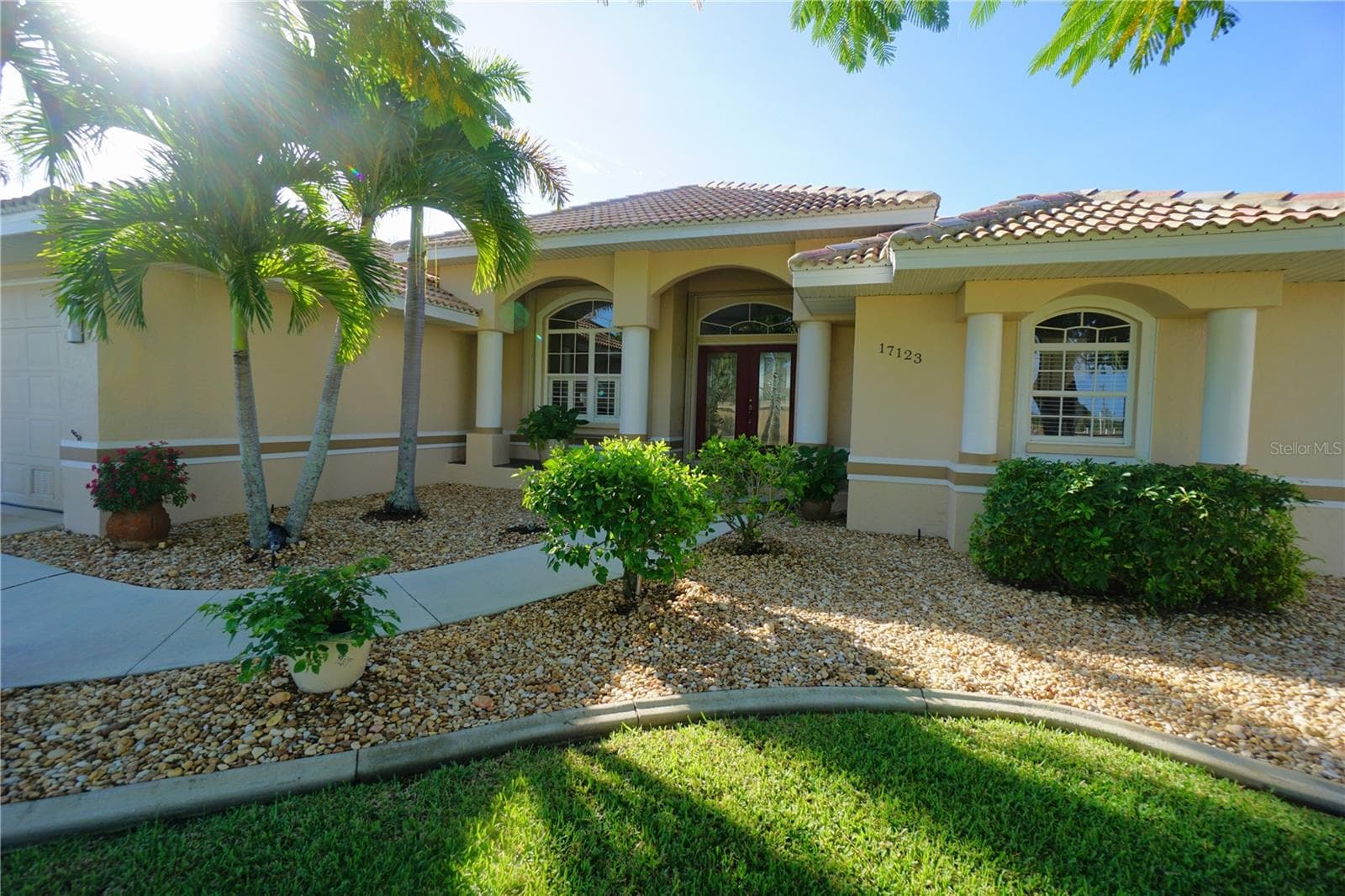 Single Family Residence at 17123 BARCREST LN, PUNTA GORDA, photo 3 of 97