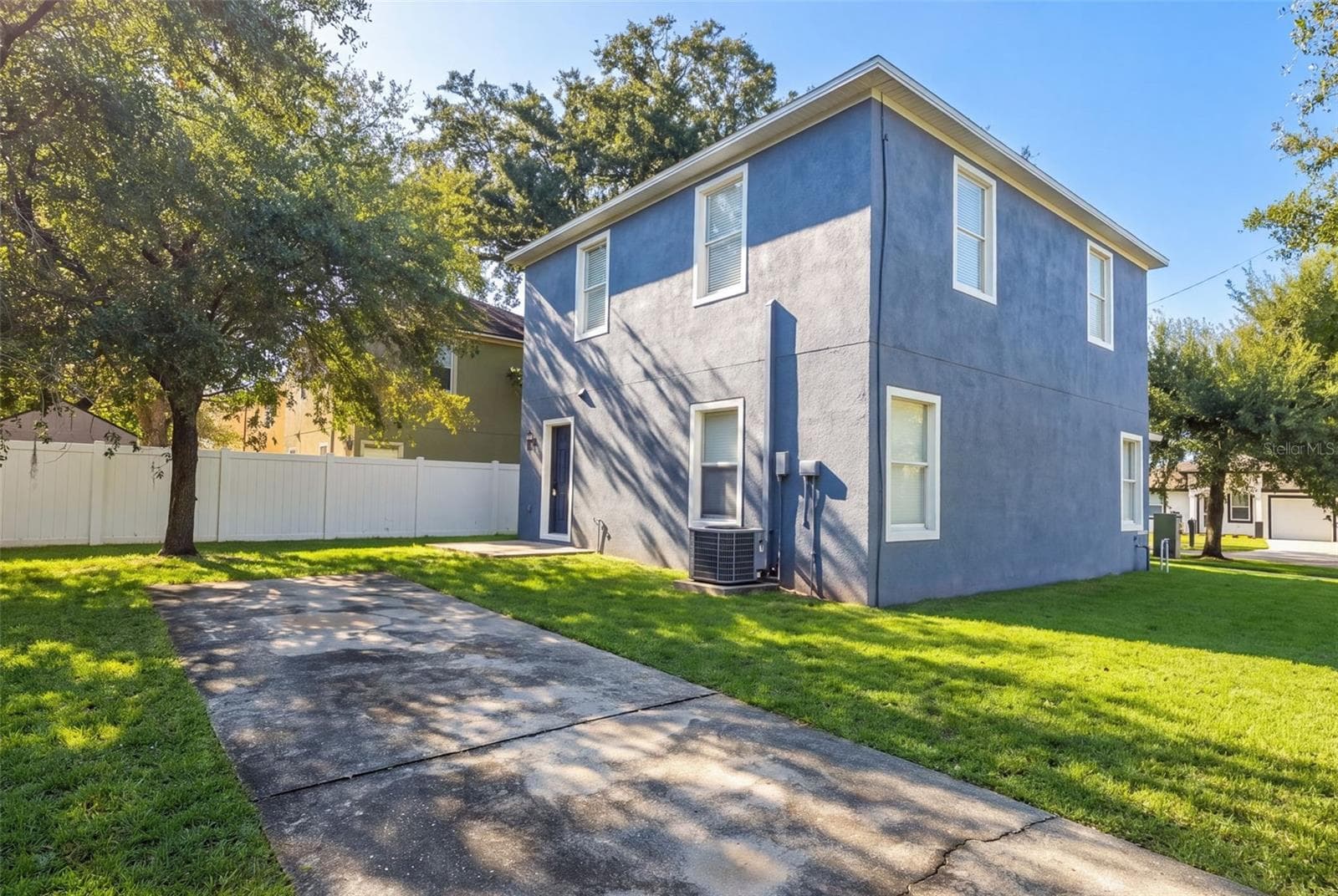 Single Family Residence at 319 E HANLON ST, TAMPA, photo 22 of 24