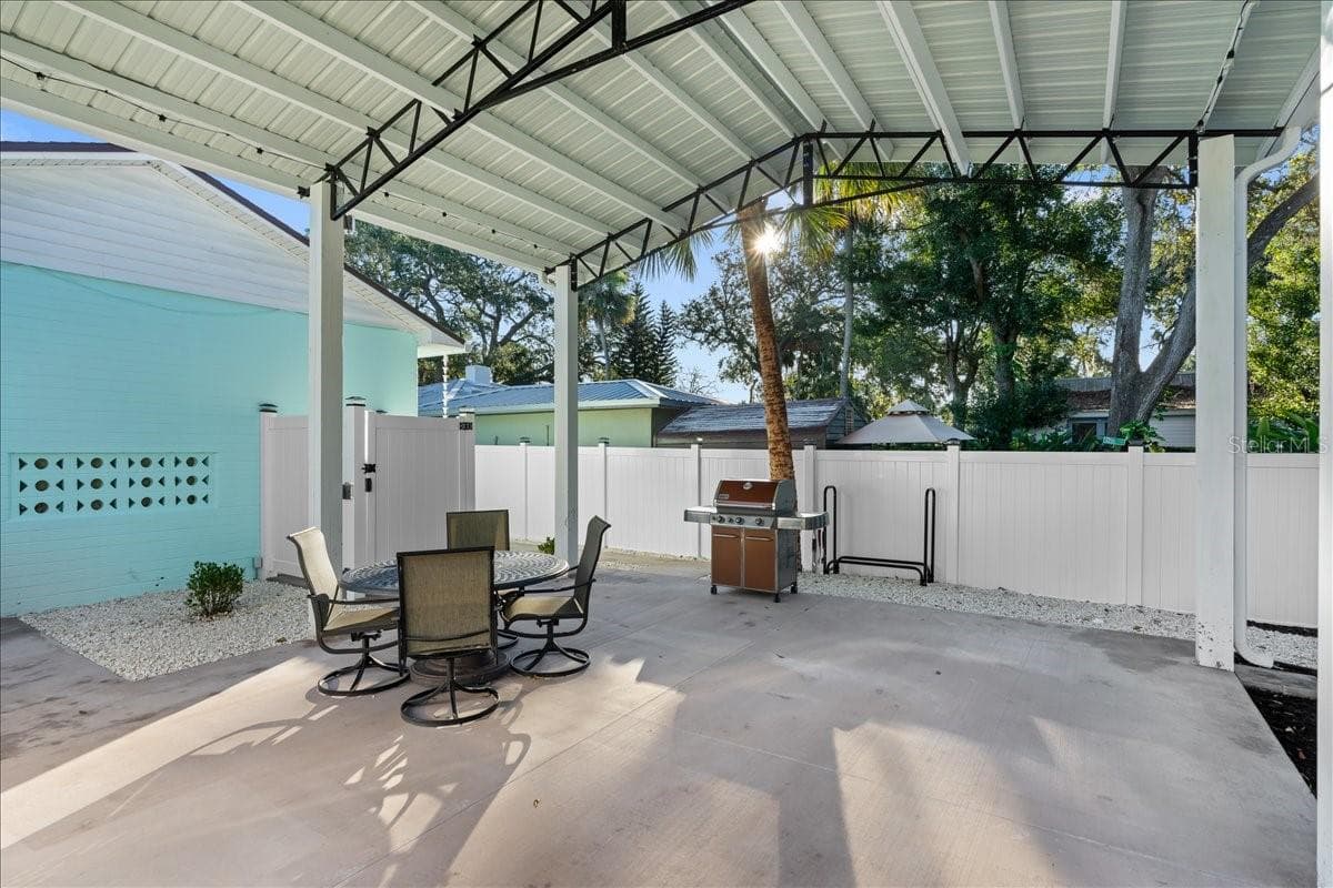 Single Family Residence at 1146 RIVERSIDE DR, DAYTONA BEACH, photo 17 of 65