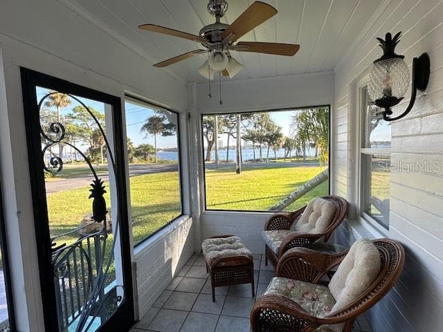 Screened porch has a great view of the river! - 1146 RIVERSIDE DR, DAYTONA BEACH