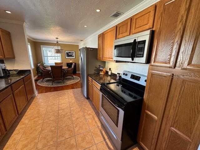 Single Family Residence at 1146 RIVERSIDE DR, DAYTONA BEACH, photo 38 of 65