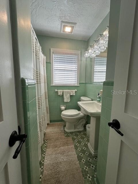 Guest Bath - 1146 RIVERSIDE DR, DAYTONA BEACH