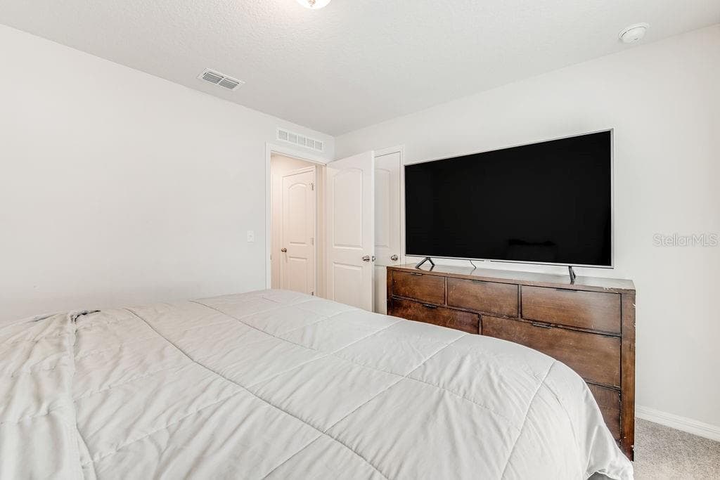 Single Family Residence at 8 PLUMTREE PL, PALM COAST, photo 9 of 37