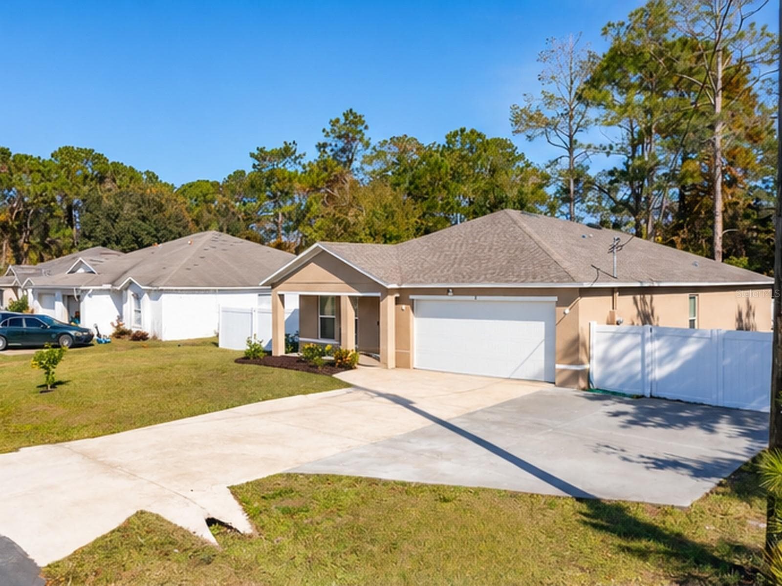 Single Family Residence at 8 PLUMTREE PL, PALM COAST, photo 25 of 37